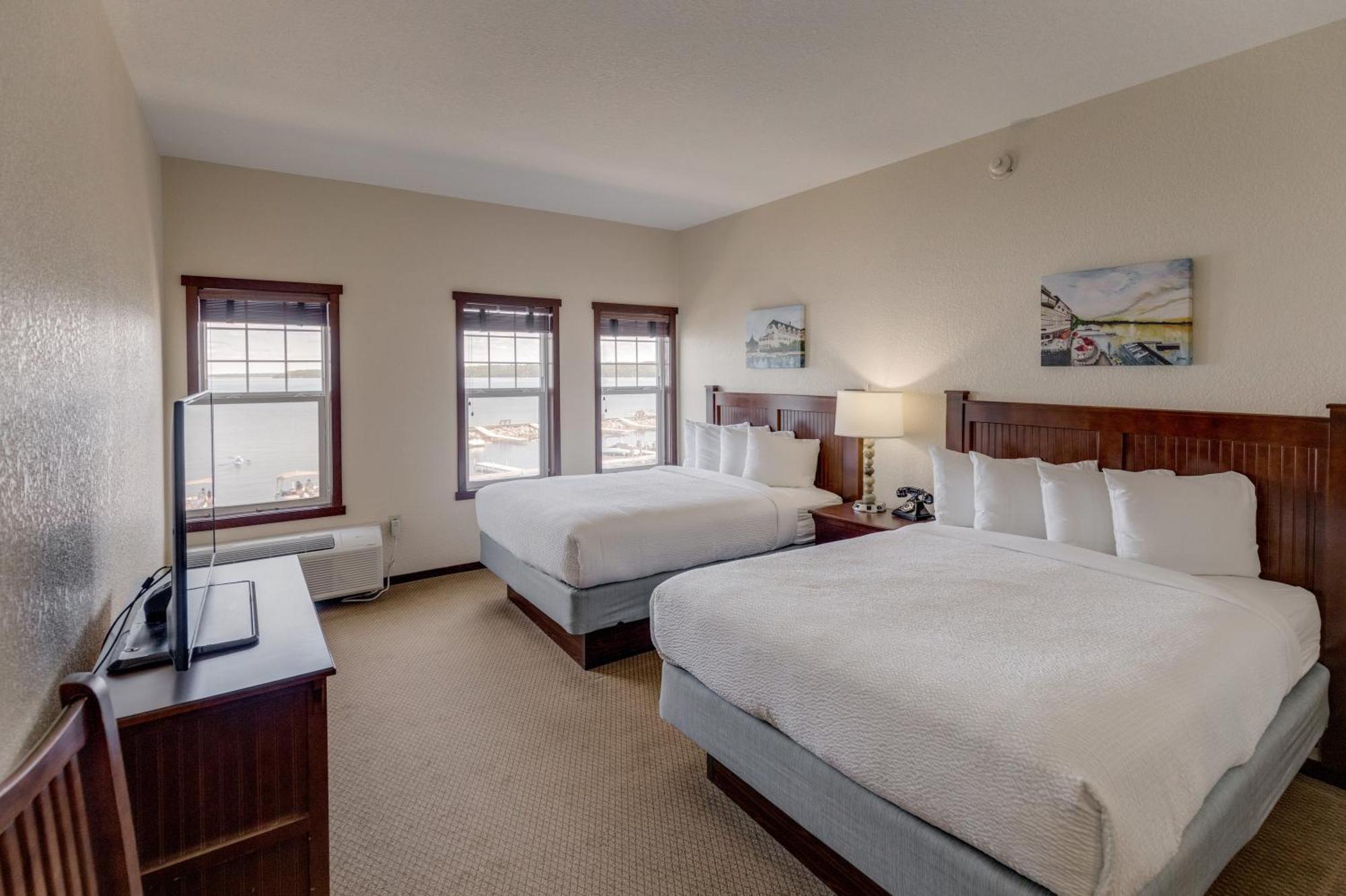 Two Queen Lakeside Room