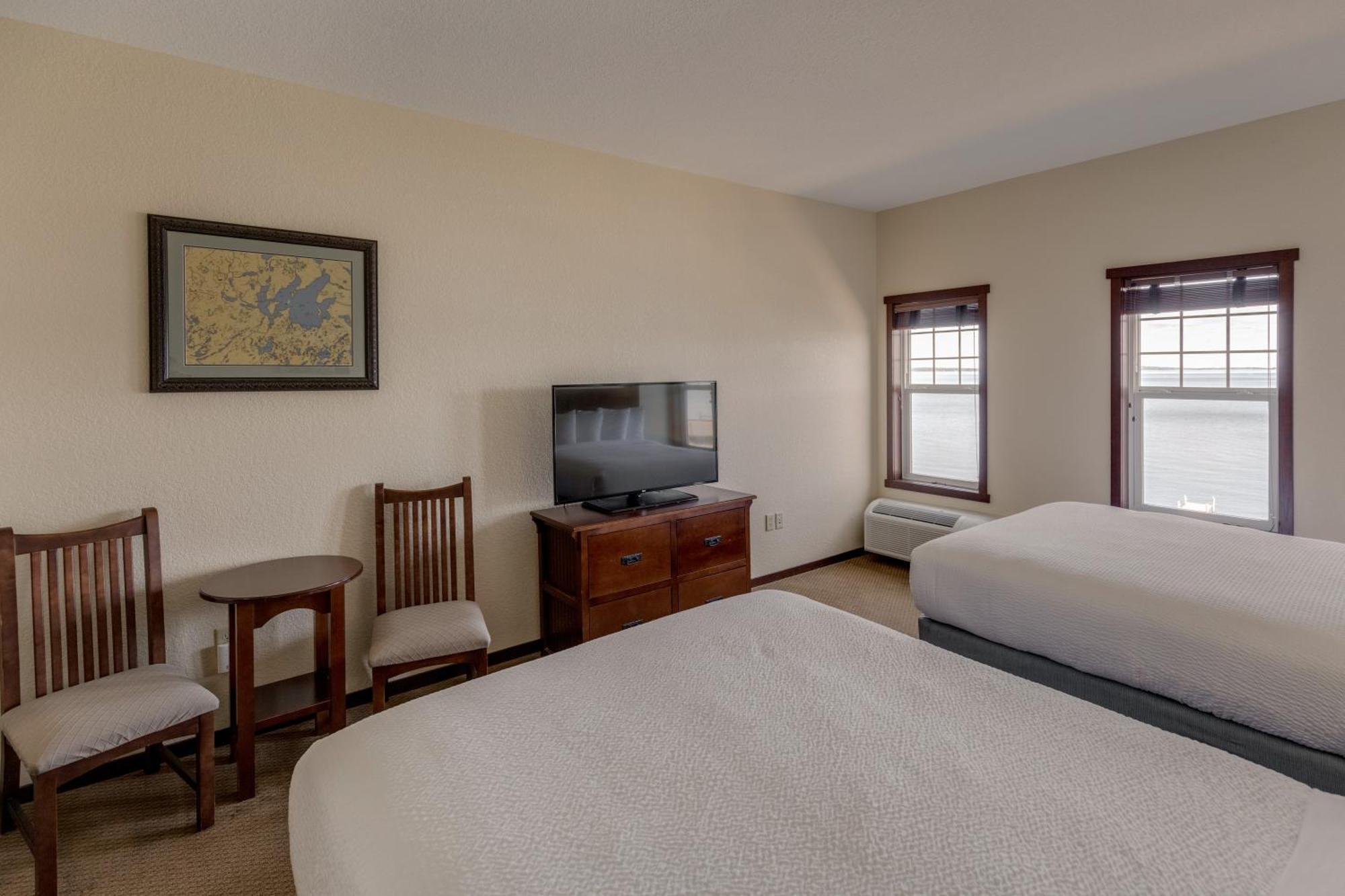Two Queen Lakeside Room