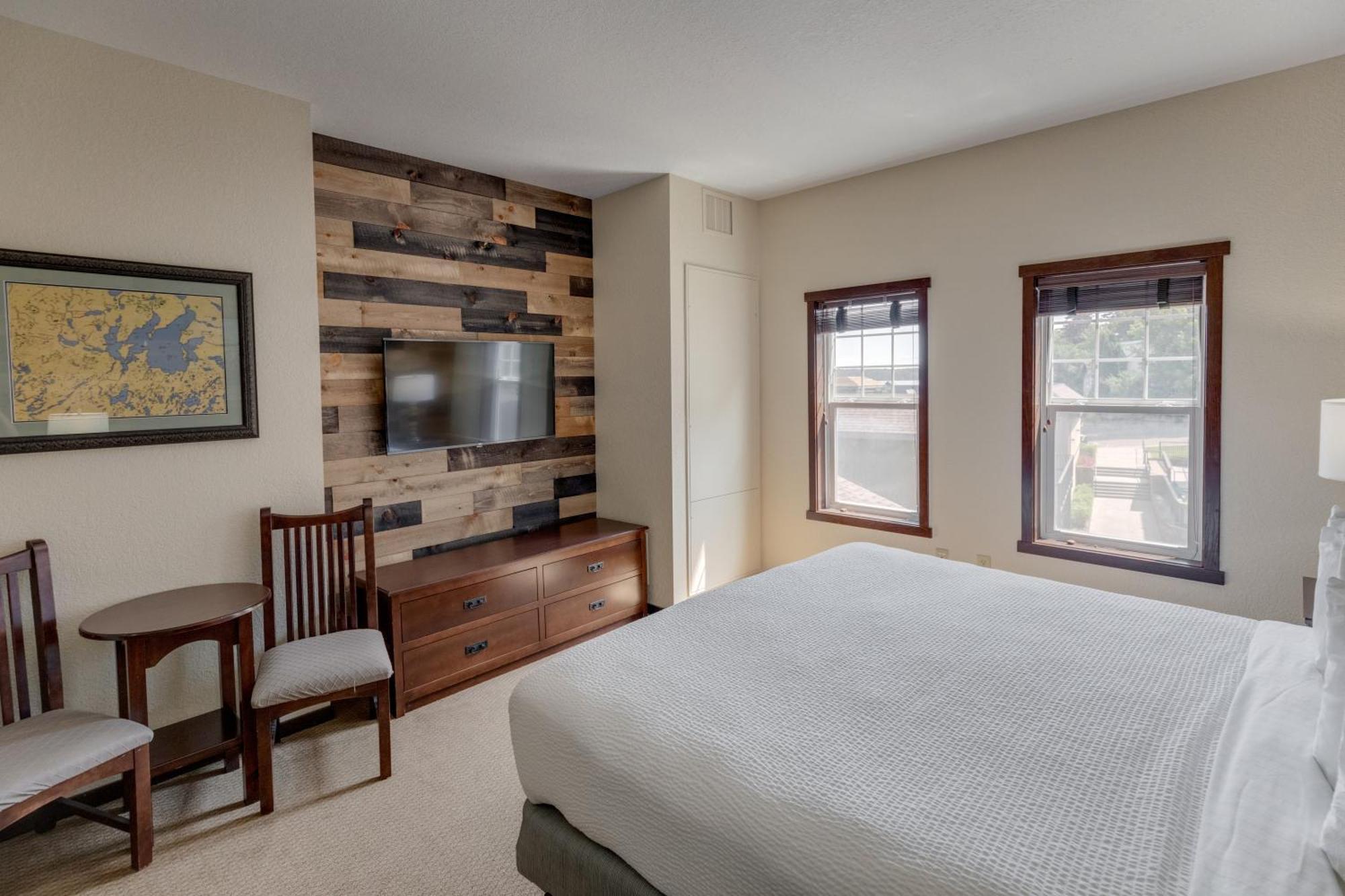 King Classic Room