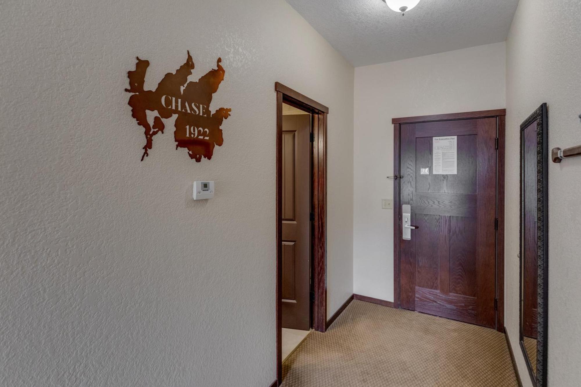King Classic Room