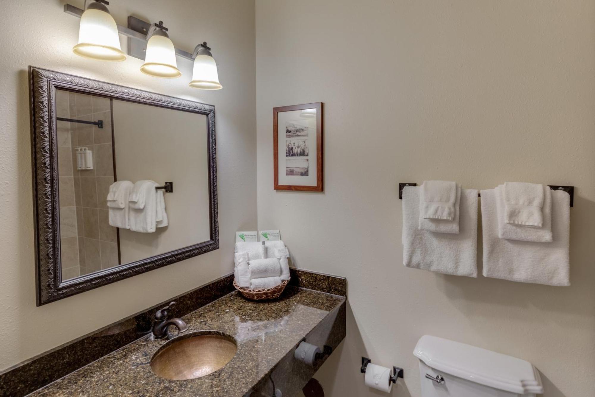 King Classic Room