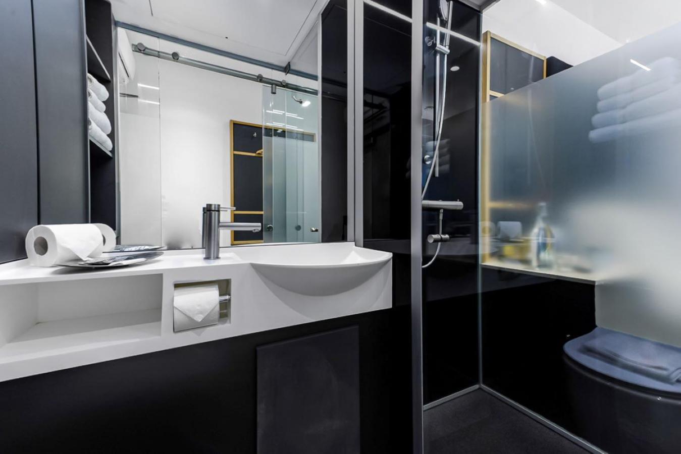 Quarto Queen Interior Z (Sem Janela)