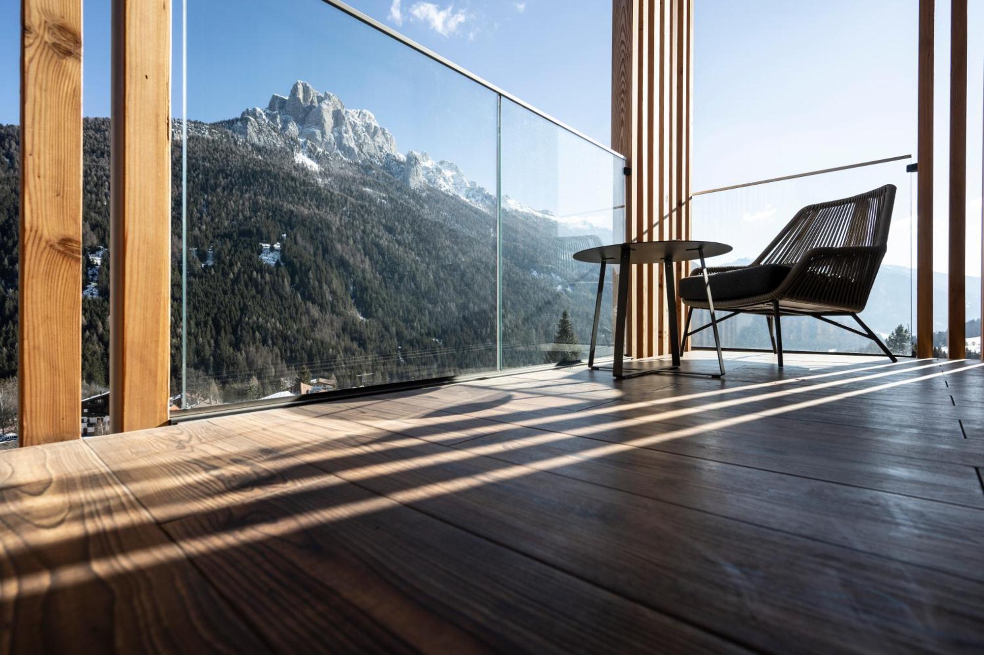 Junior Suite Mountain View