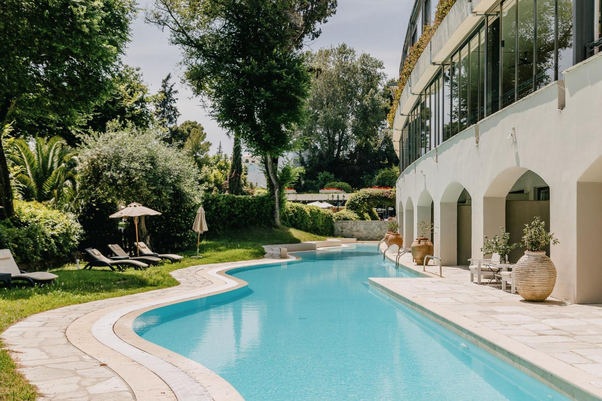 Suite con Piscina in Comune