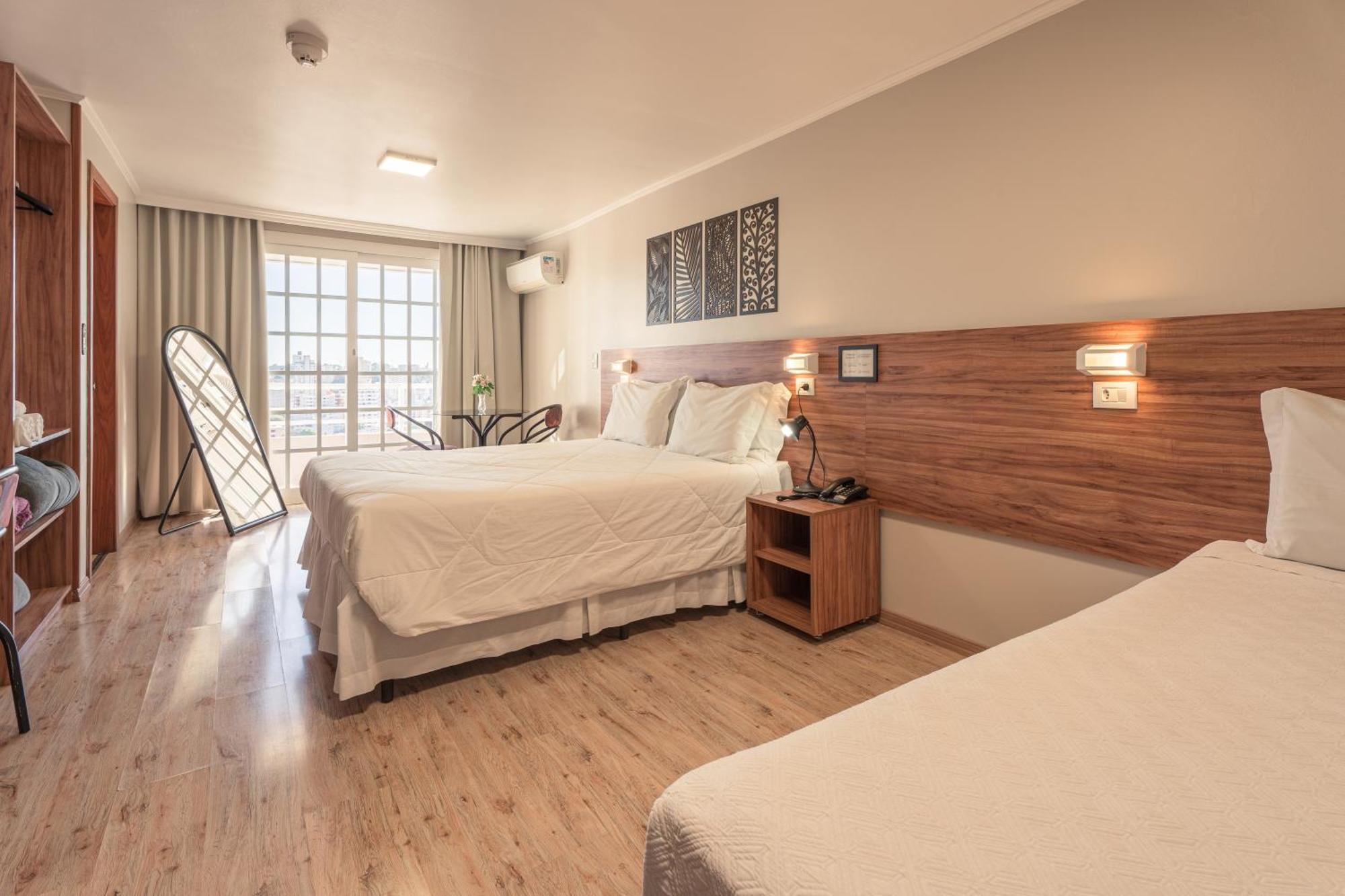 Deluxe Double or Twin Room City View