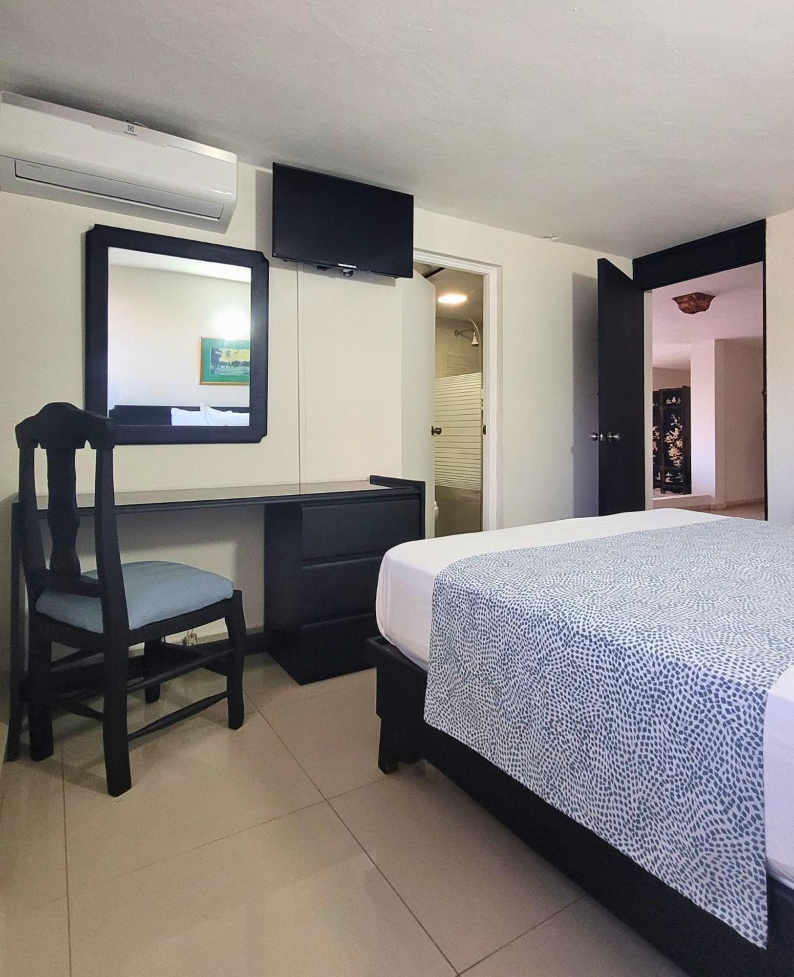 Standard King Room