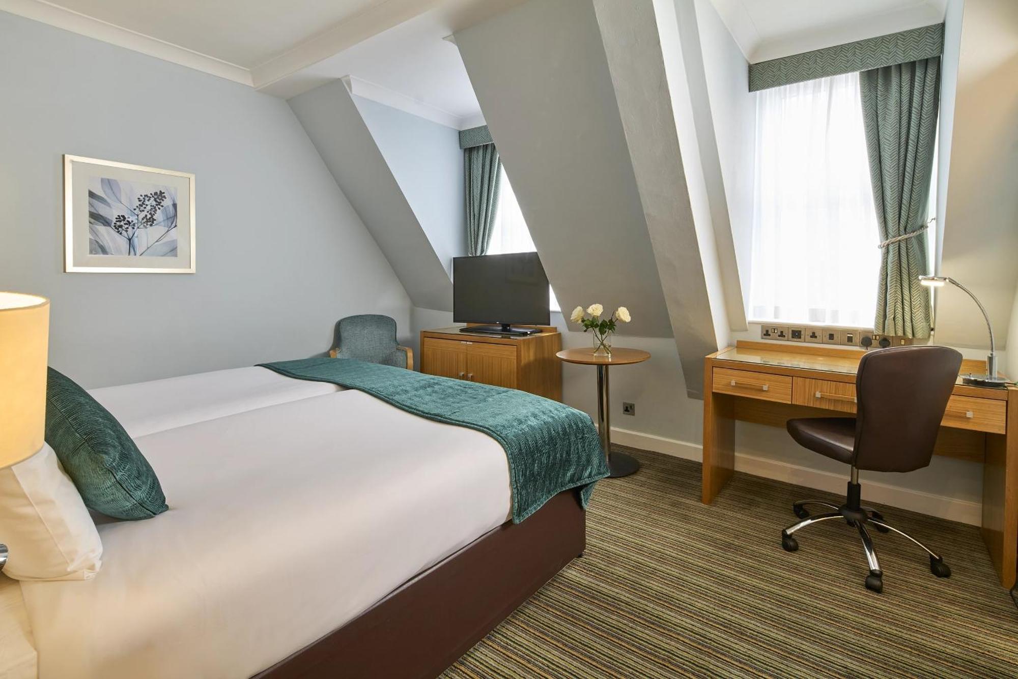 Classic Twin Room