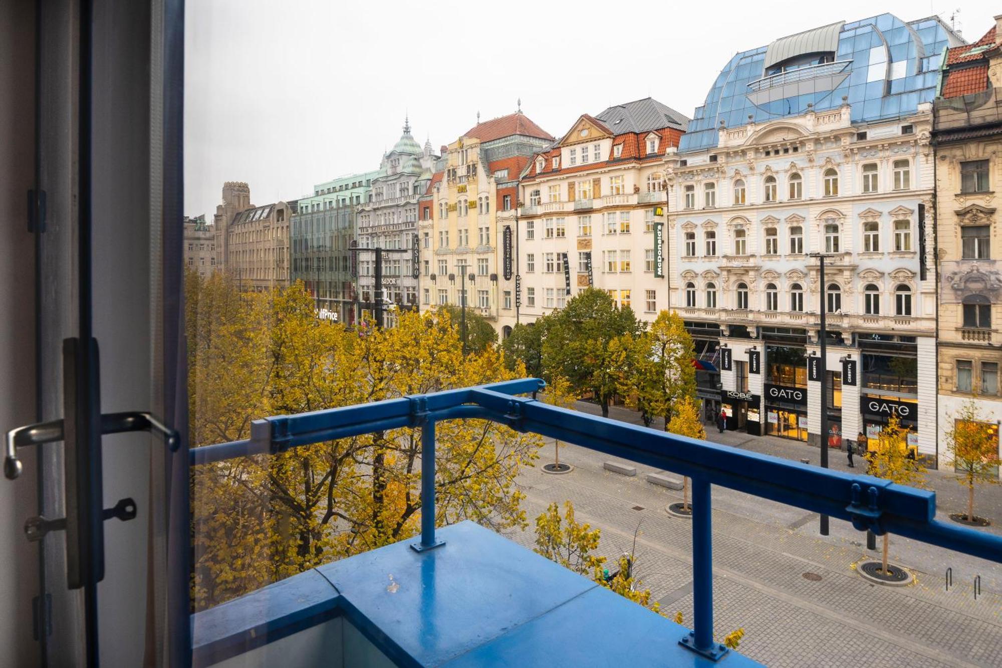 Double or Twin room Wenceslas square view