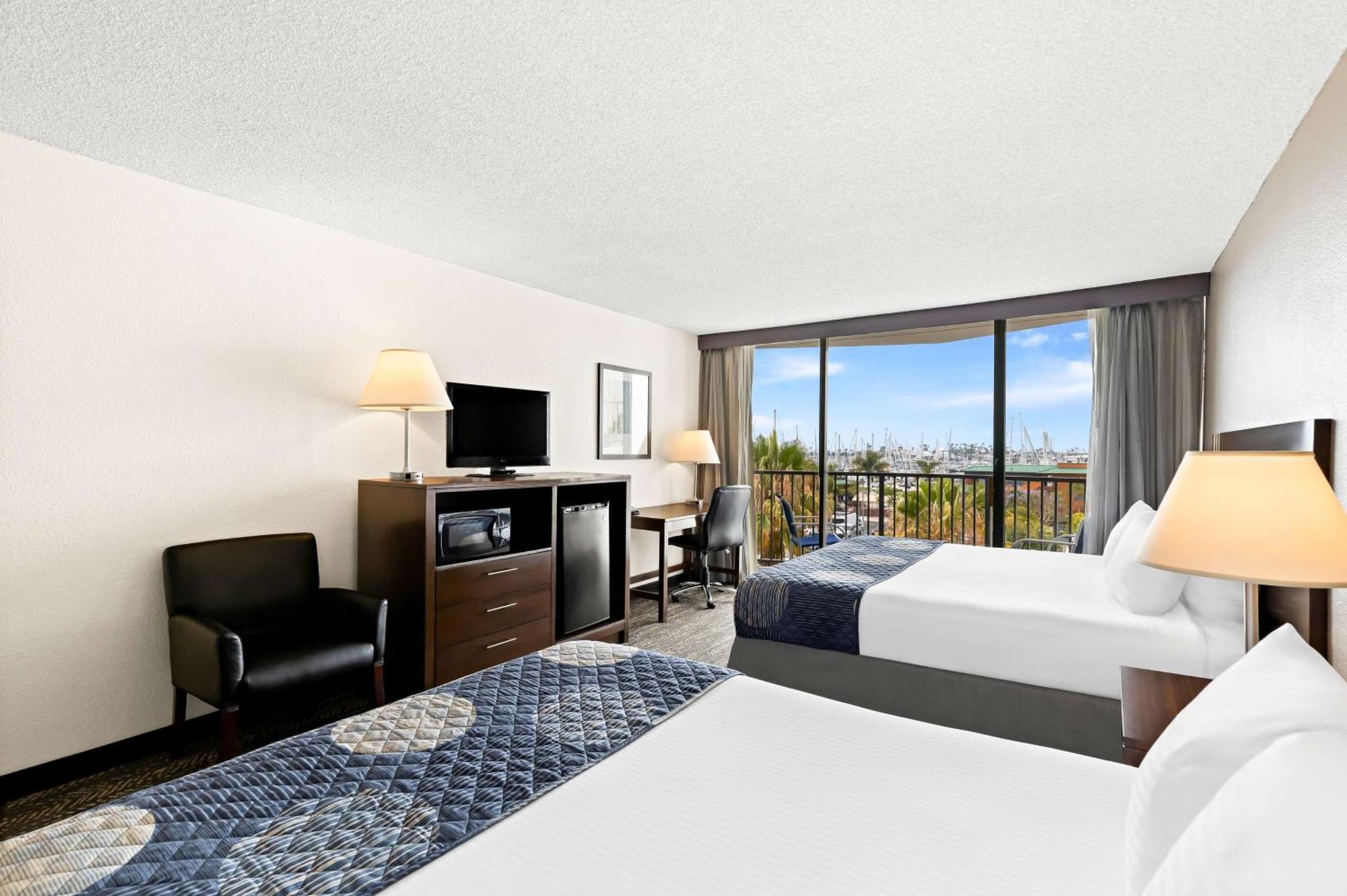 Queen Room with Two Queen Beds - Non-Smoking