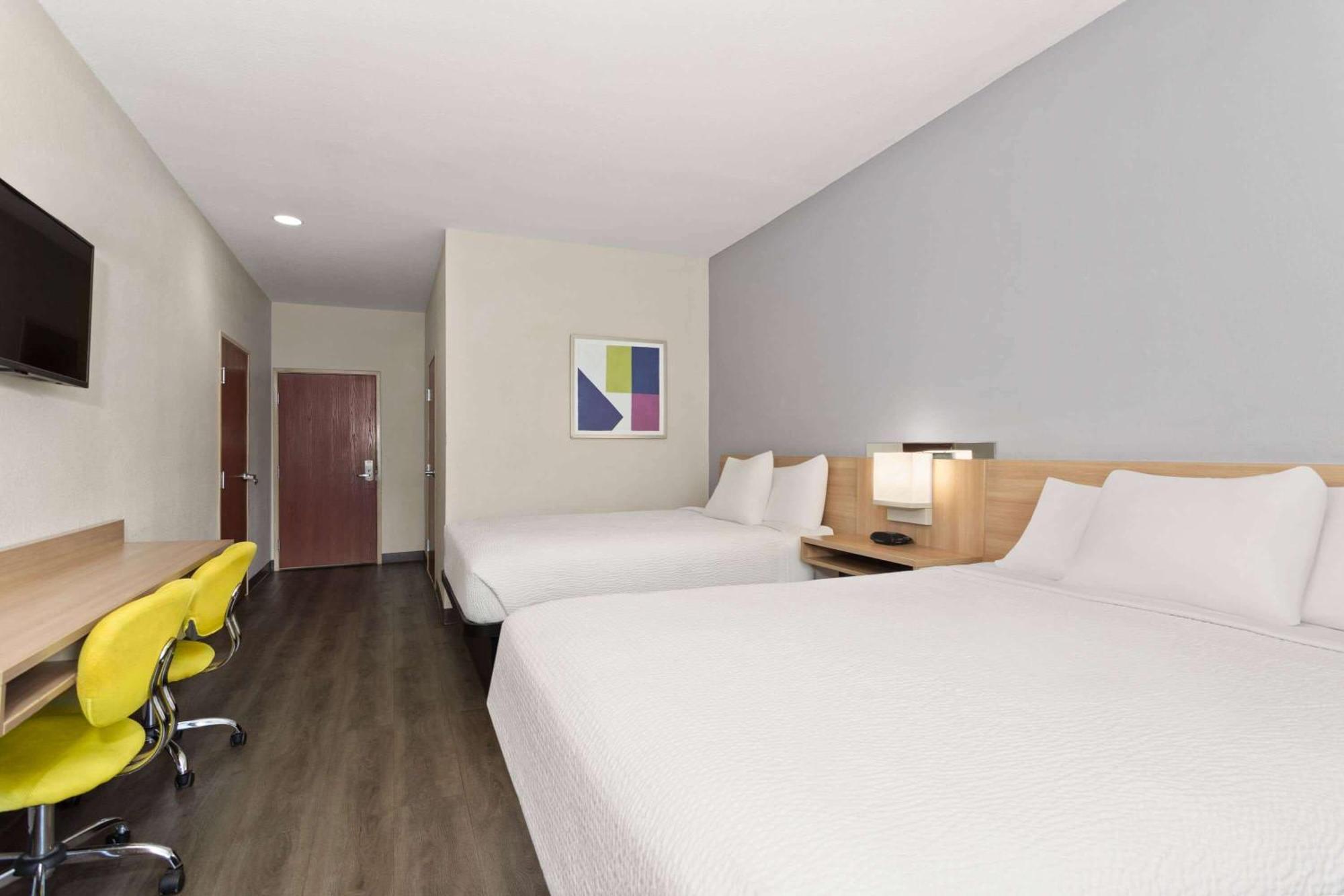 Queen Room with Two Queen Beds - Non-Smoking