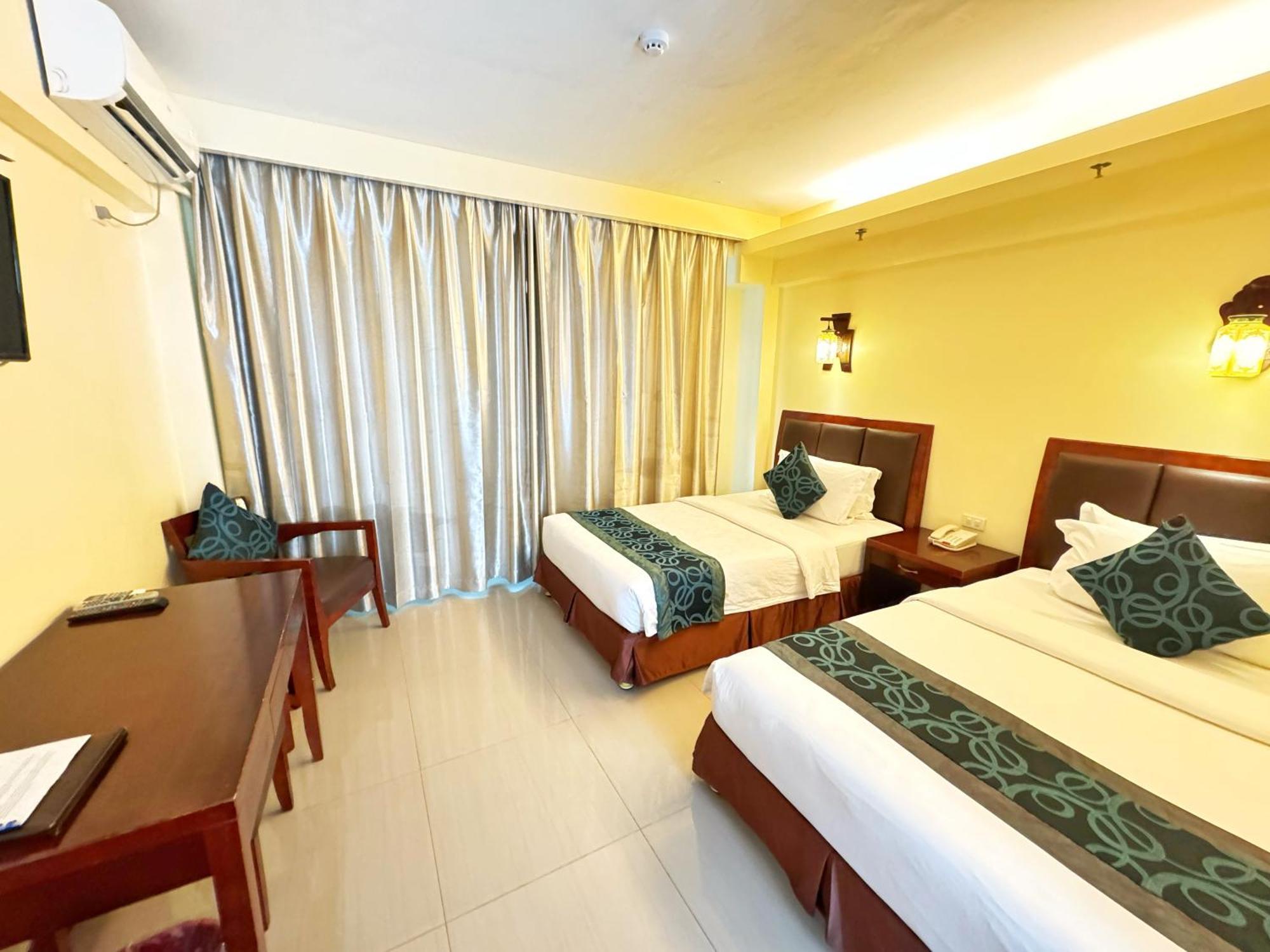 Deluxe Twin Room