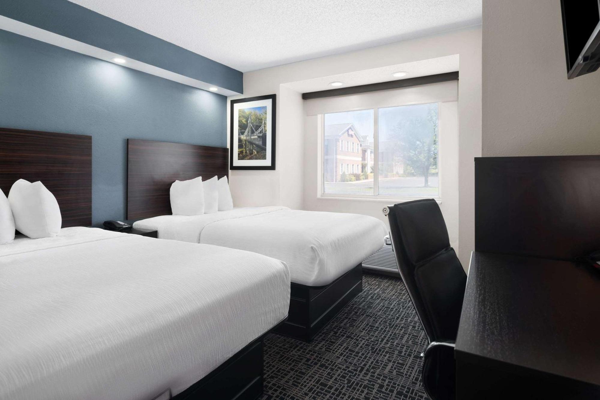 Double Room with Two Double Beds - Non-Smoking