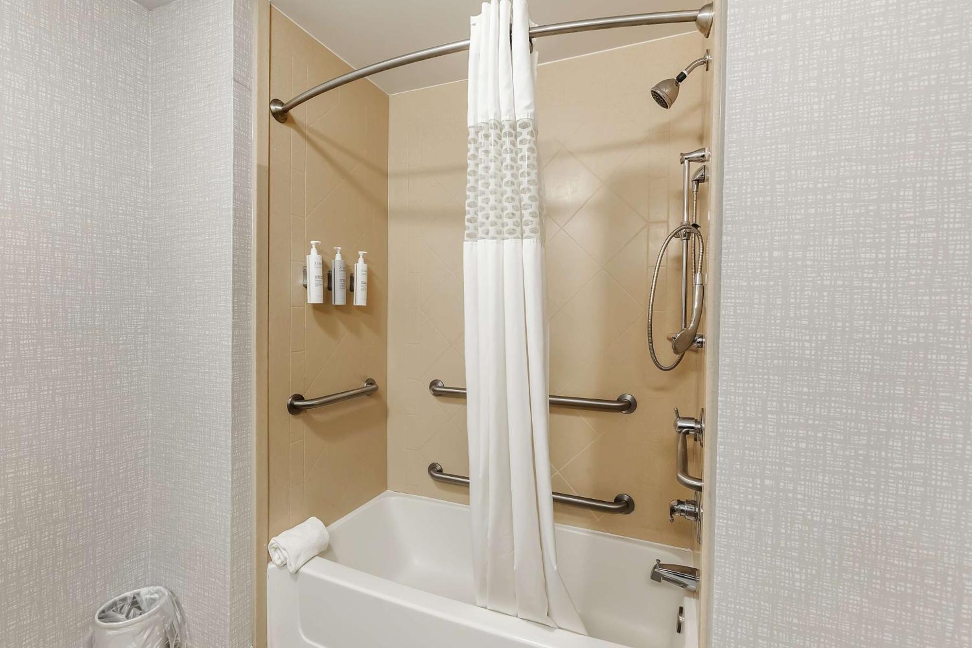 Queen Room Two Queen Beds Mobility Hearing Access or Non-Smoking