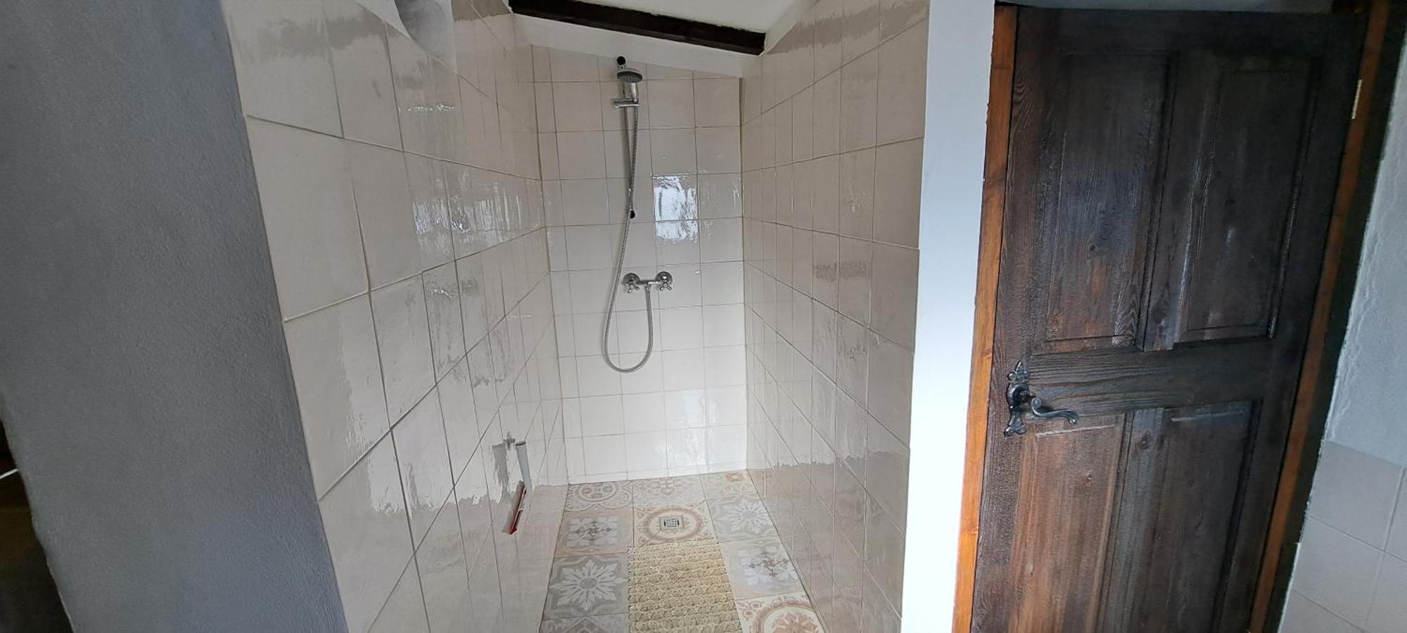 Double or Twin Room Private Bathroom