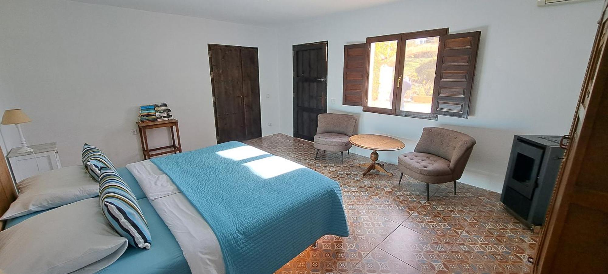 Double or Twin Room Private Bathroom