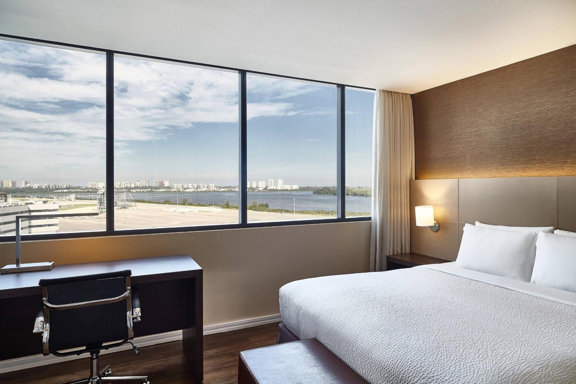 King Studio Apartment