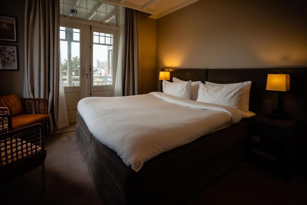 Deluxe Double Room,1607216337:JPEG