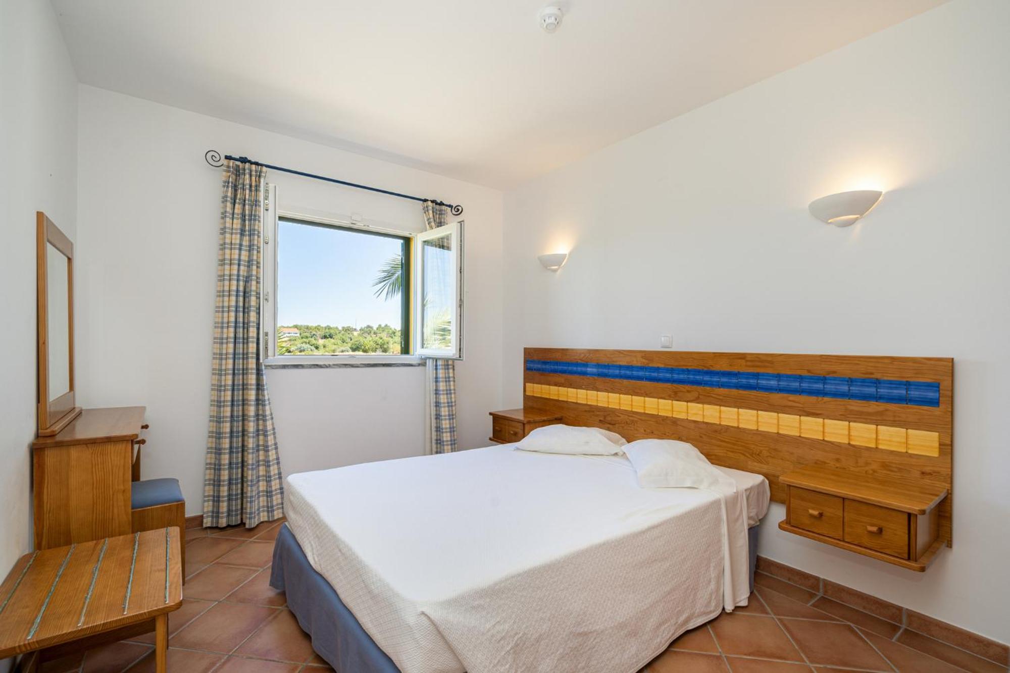 Superior One-Bedroom Apartment