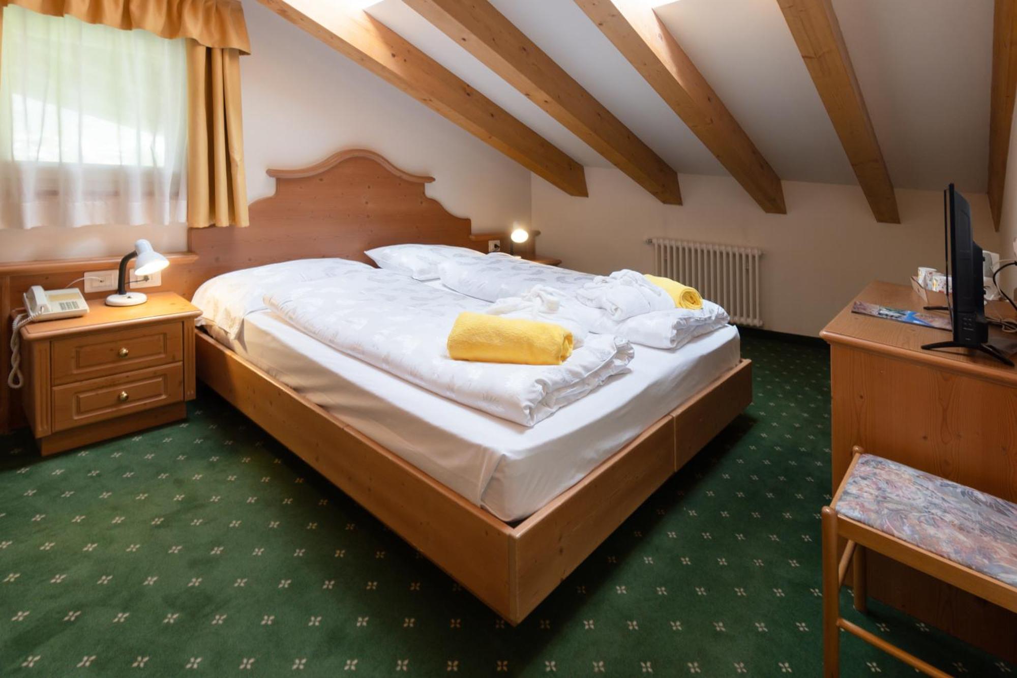 Deluxe Double Room Attic