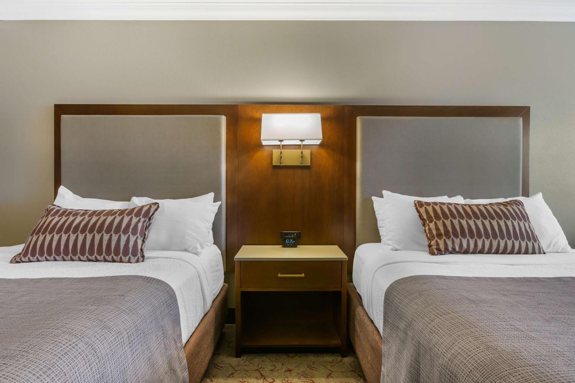 Queen Room Two Queen Beds