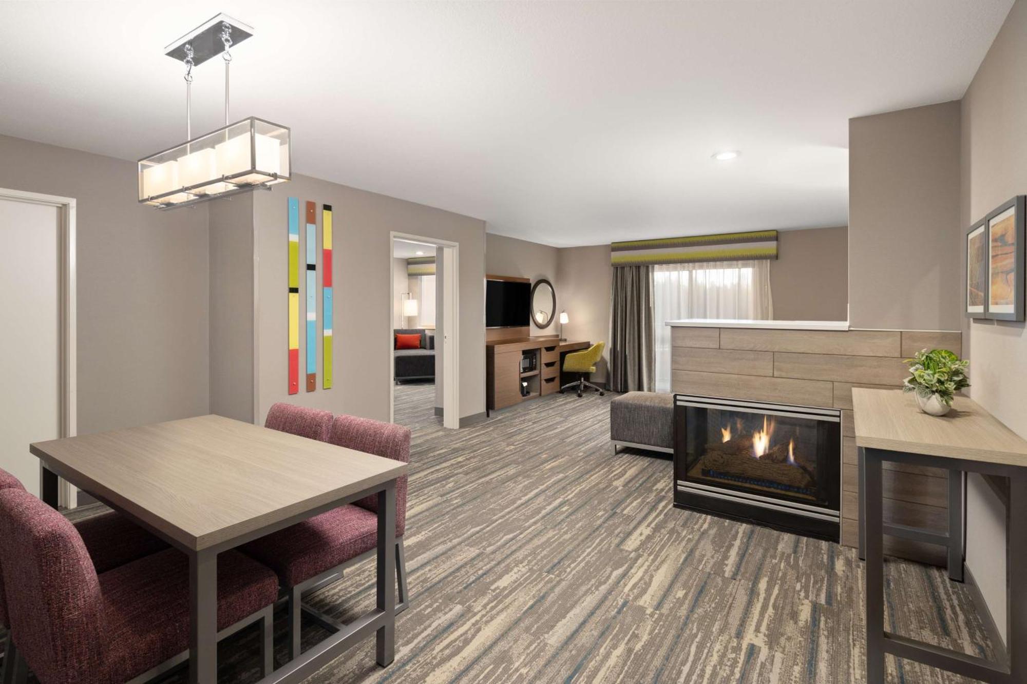 One-Bedroom King Suite Non-Smoking