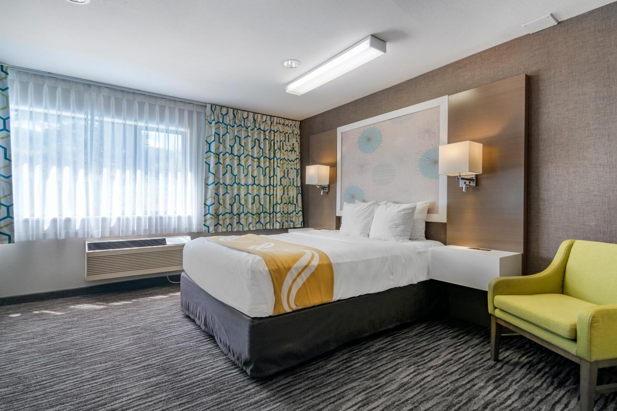 One Room Suite Non Smoking