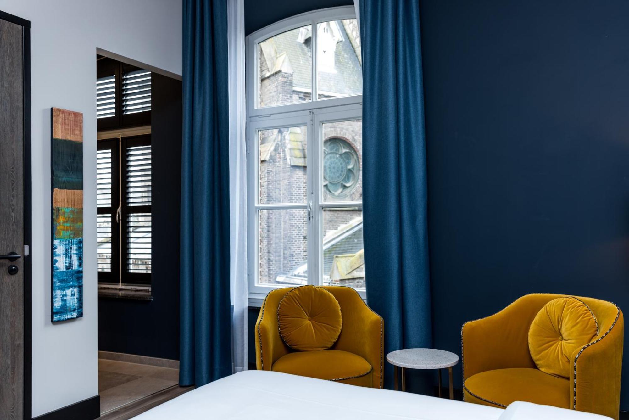 Classic Double Room City View