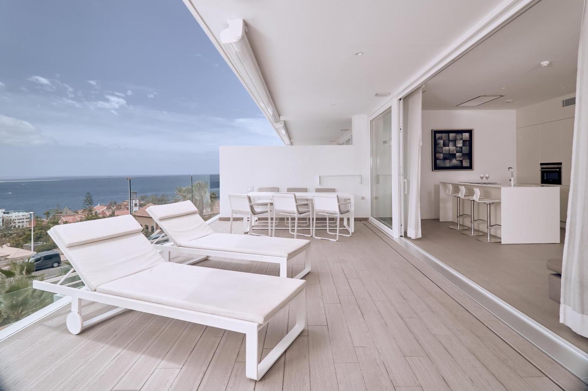 Divinity Bliss 1 bedroom sea view