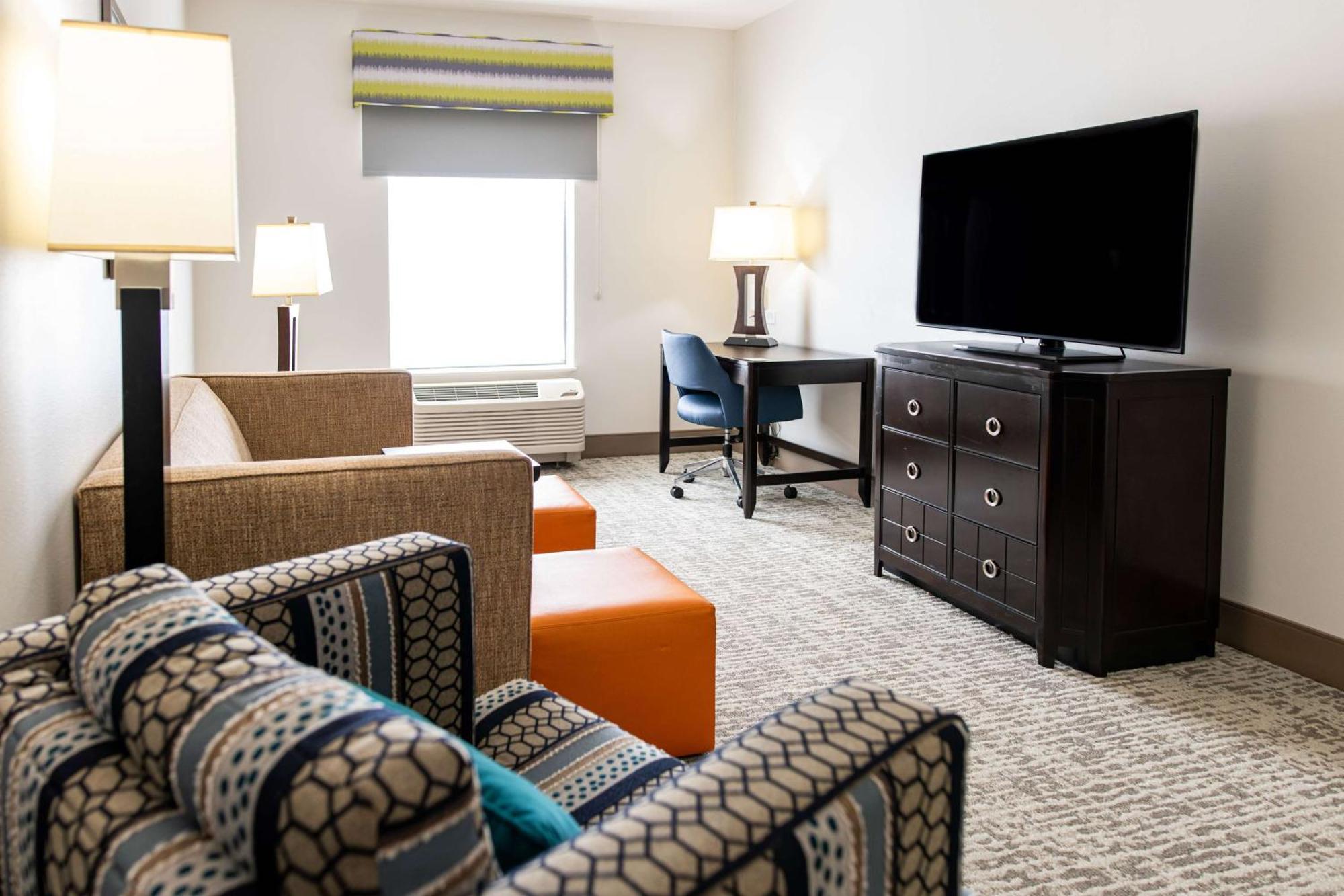 One-Bedroom King Suite Non-Smoking