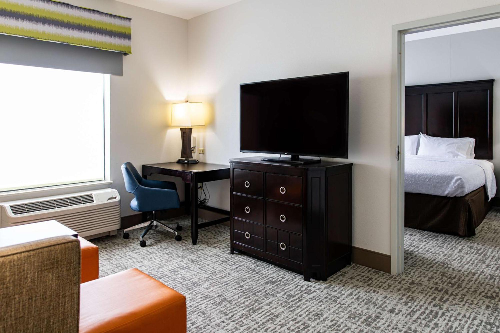 One-Bedroom King Suite Non-Smoking
