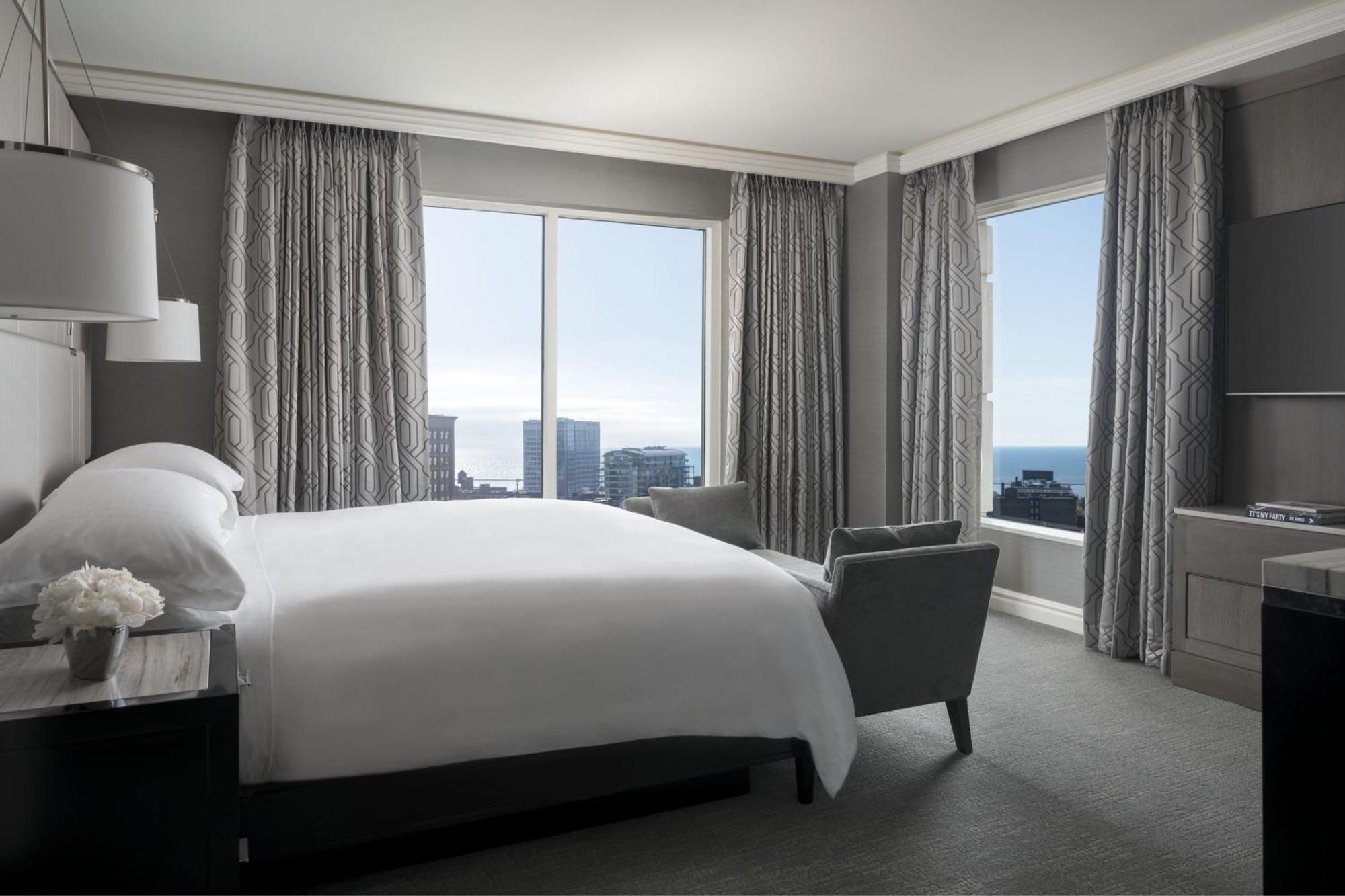 King Suite Sofa Bed Corner Room
