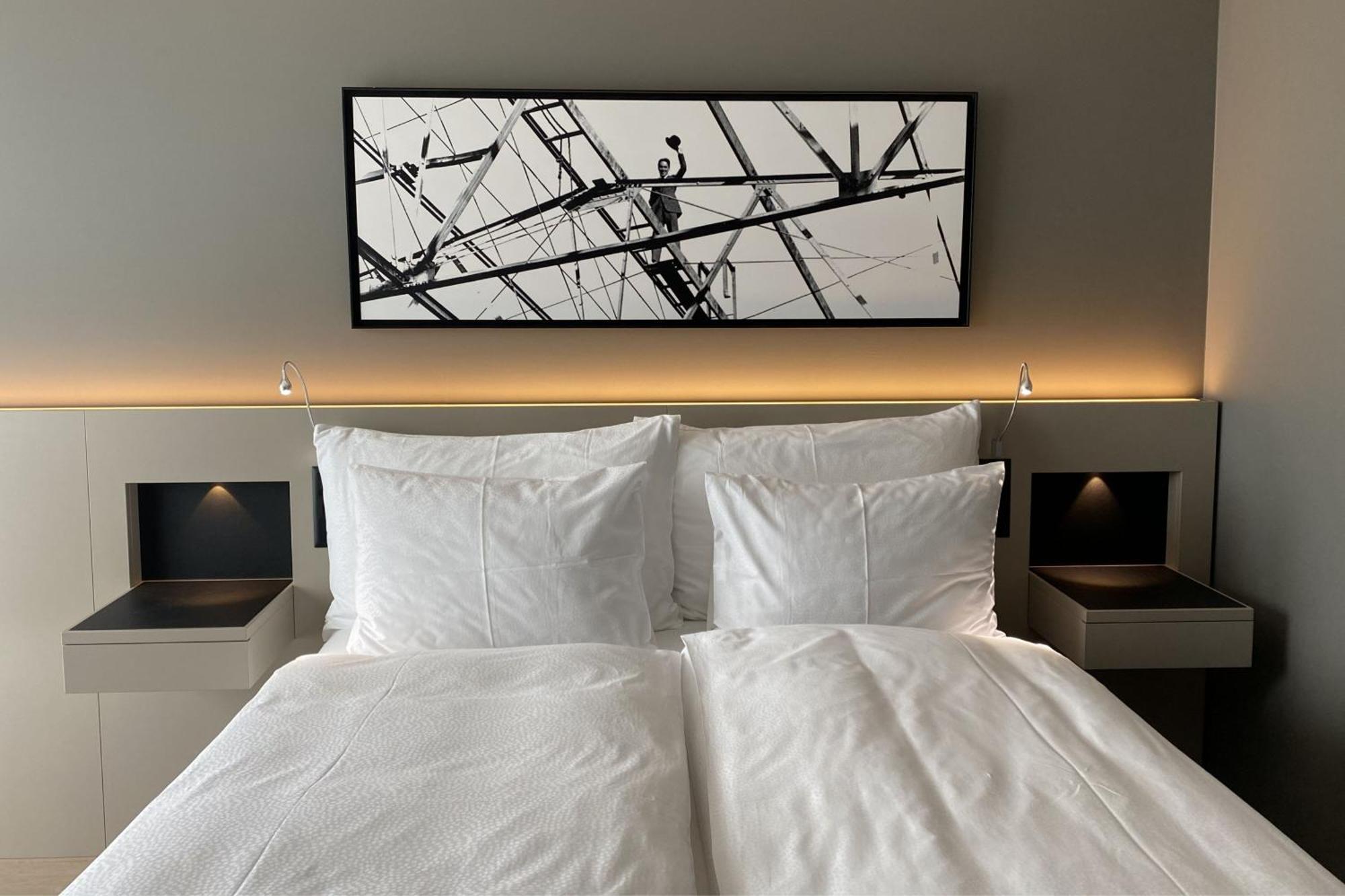 Standard King Room City View