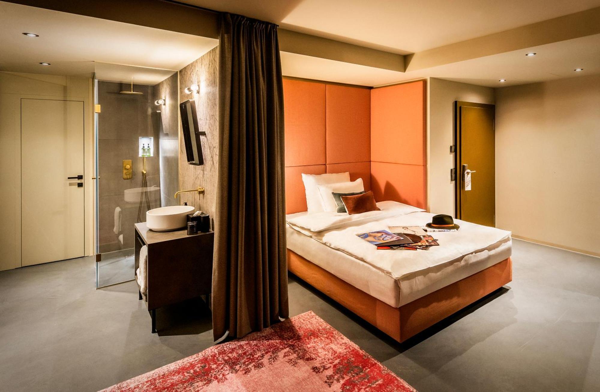 Cozy Double Room