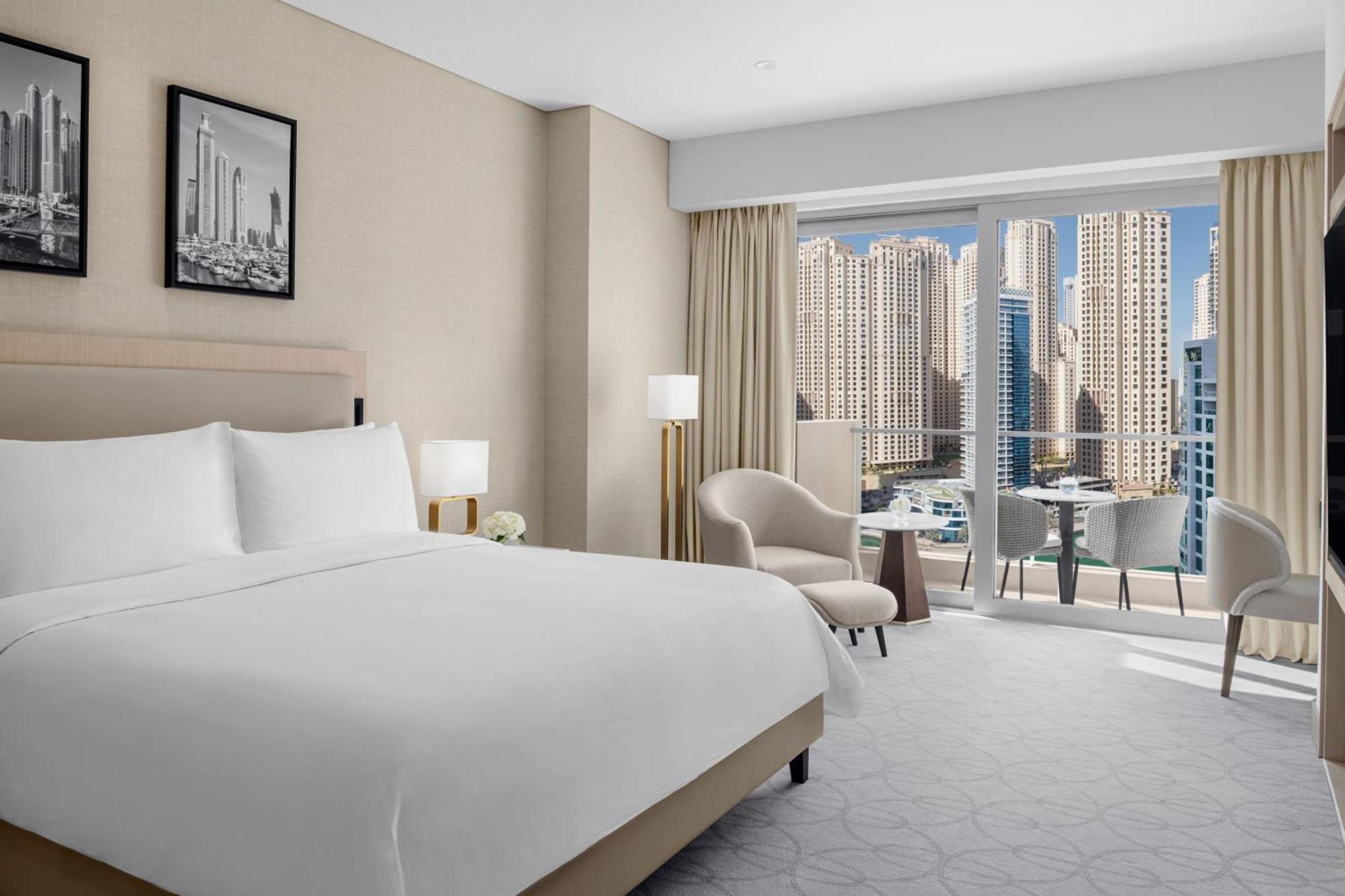 Executive City View Room King bed Club lounge access including direct access to Dubai Marina Mall & Marina Walk