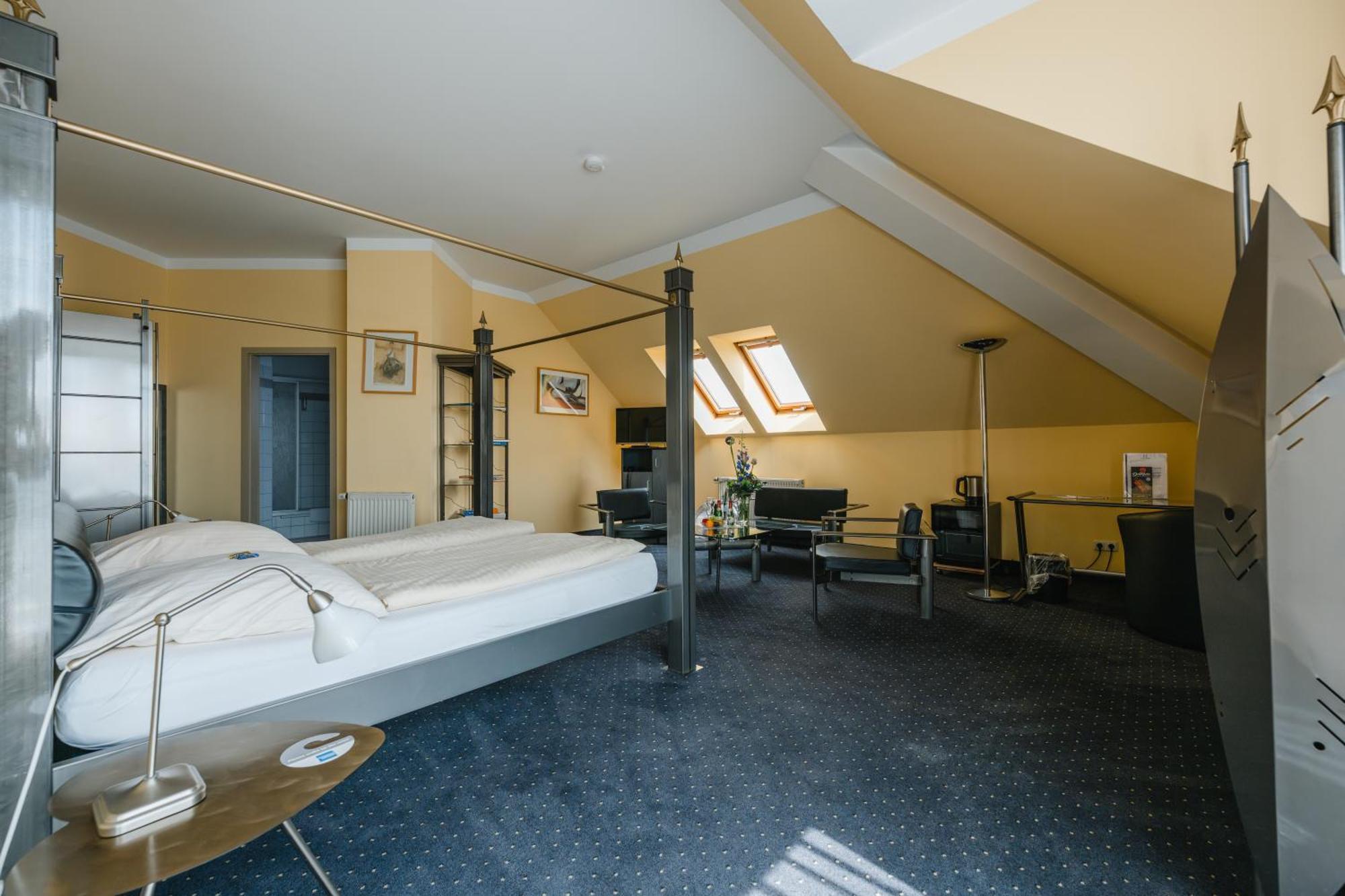 Standard Suite