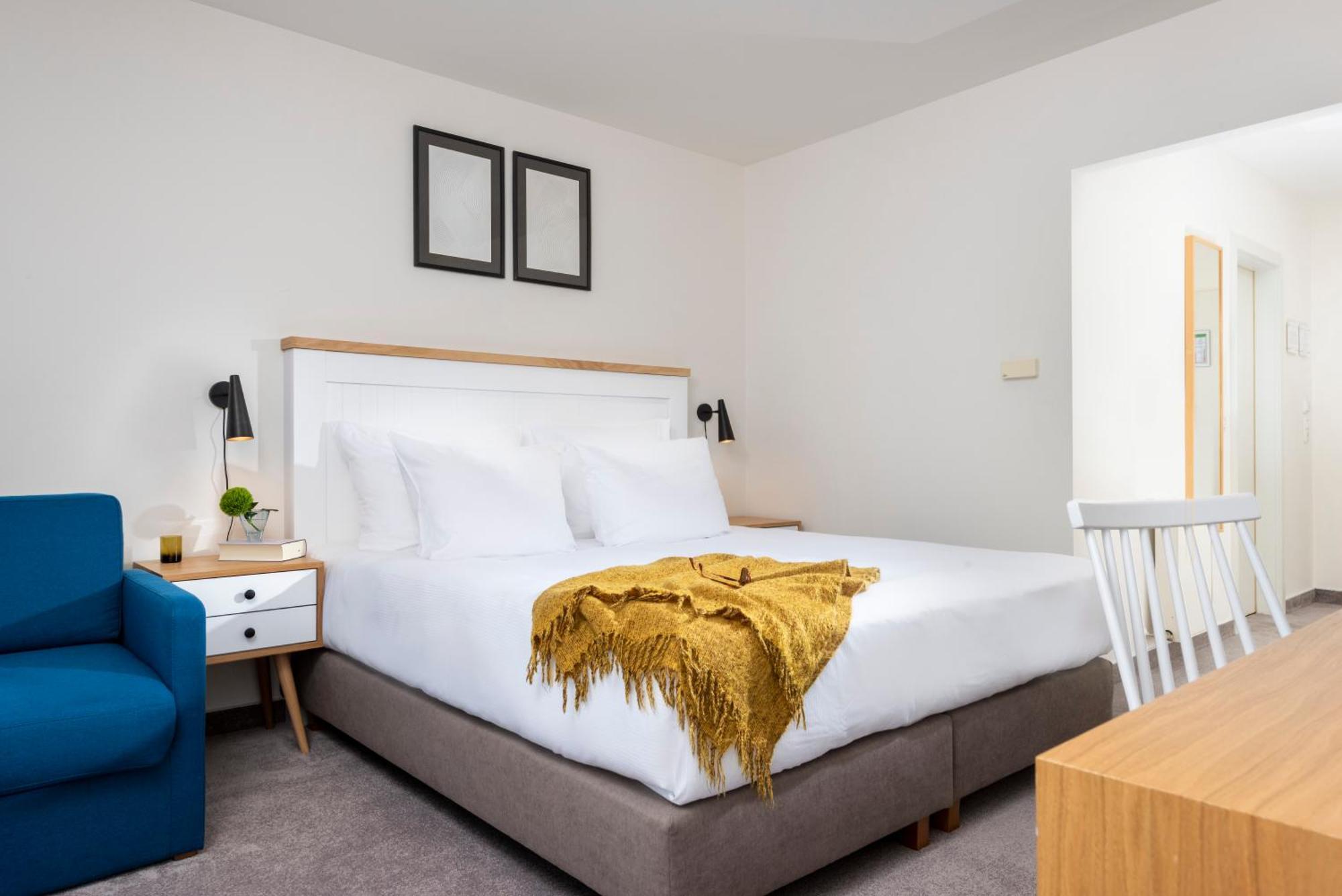 Standard Room,1608797784:JPEG