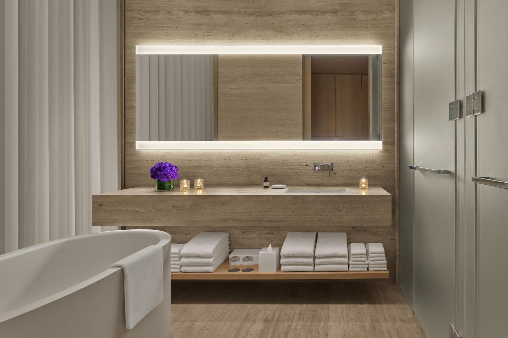 Kamer met Kingsize Bed en Balkon