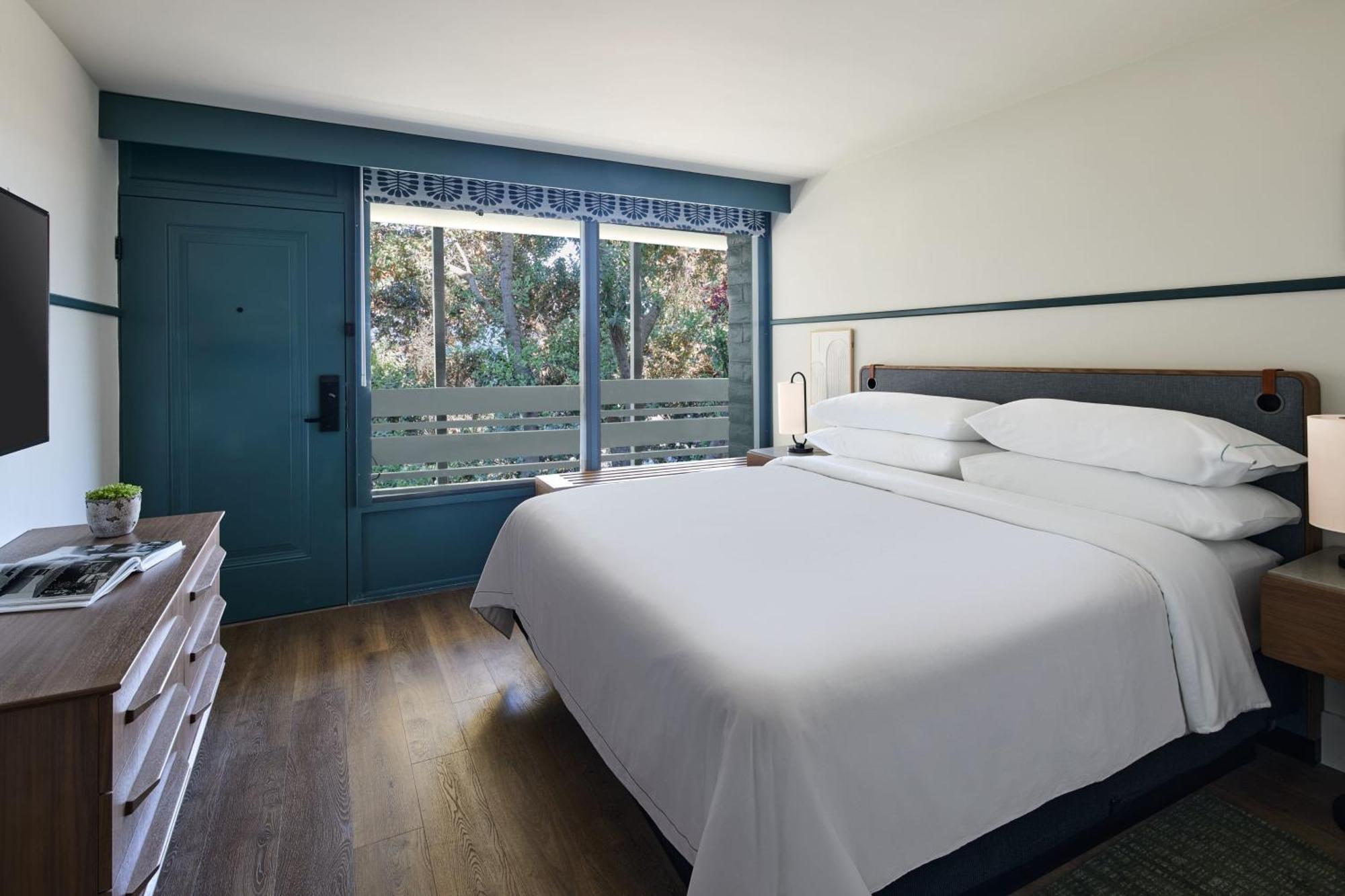 King Room Garden View
