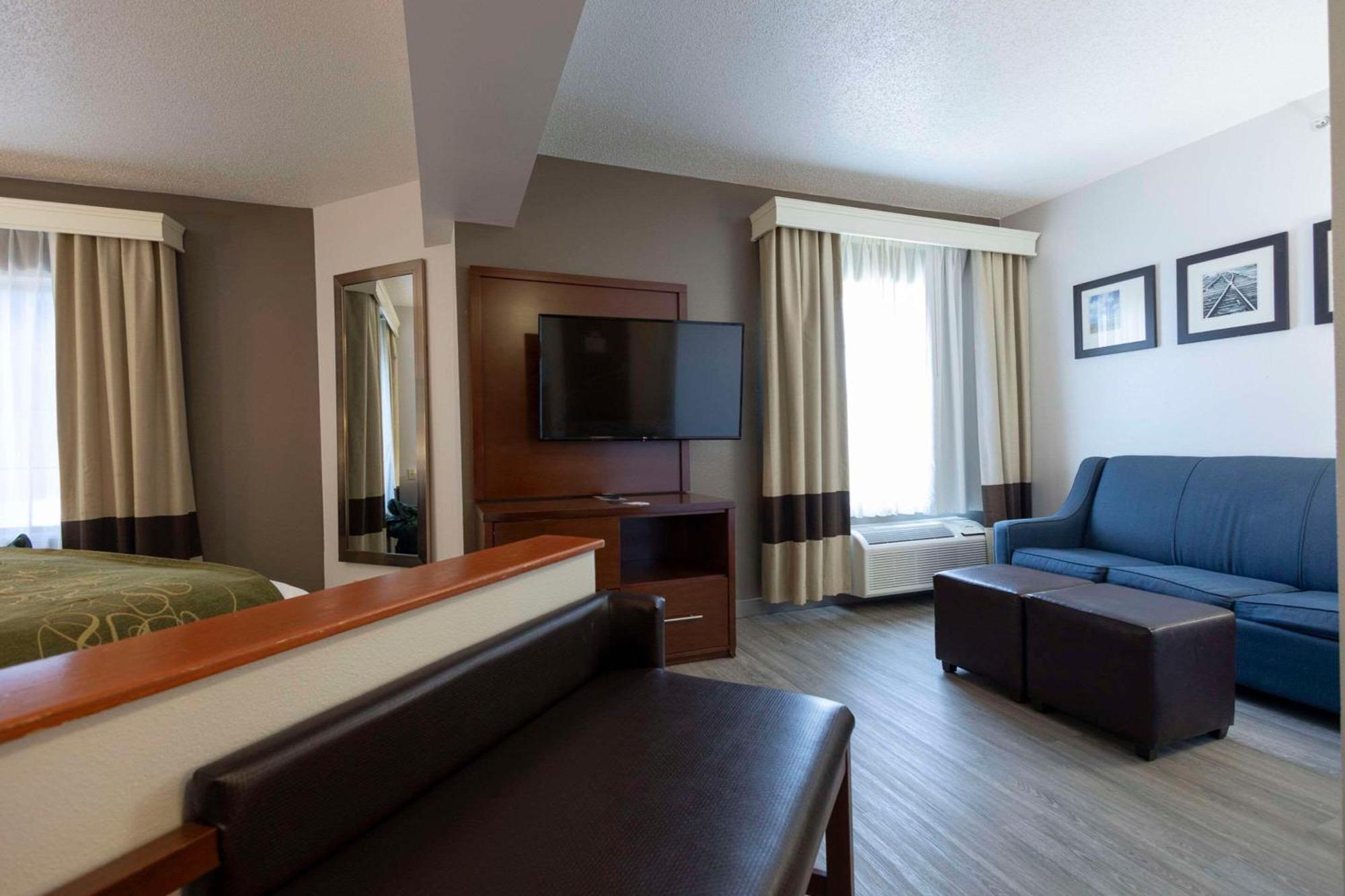 Standard King Suite Non-Smoking