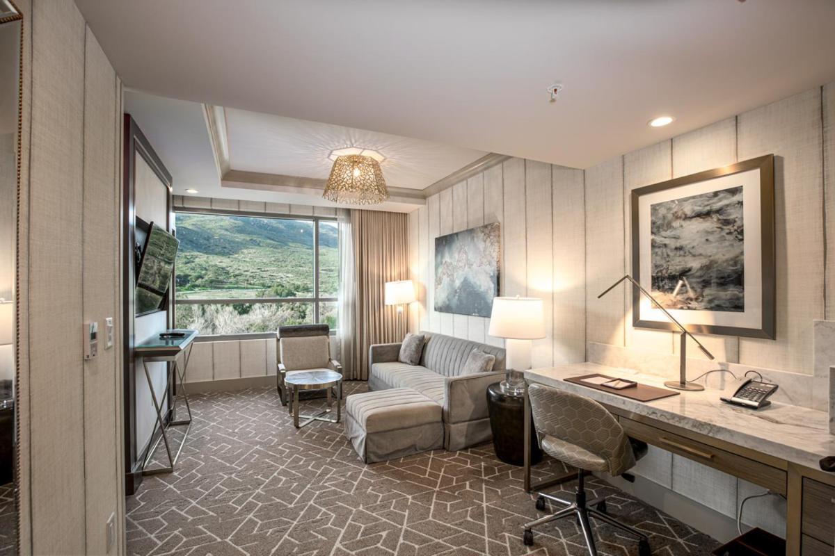 Signature Suite King Adult Only 21 Willows Hotel