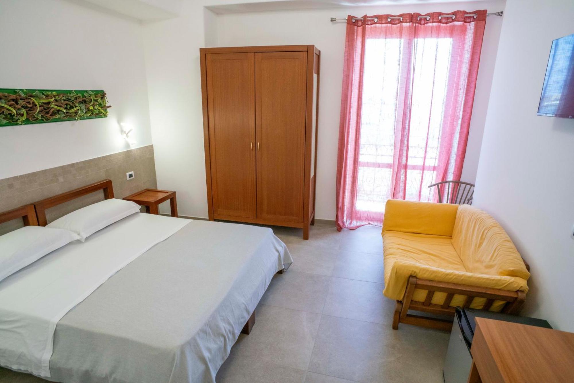 Double or Twin Room Balcony