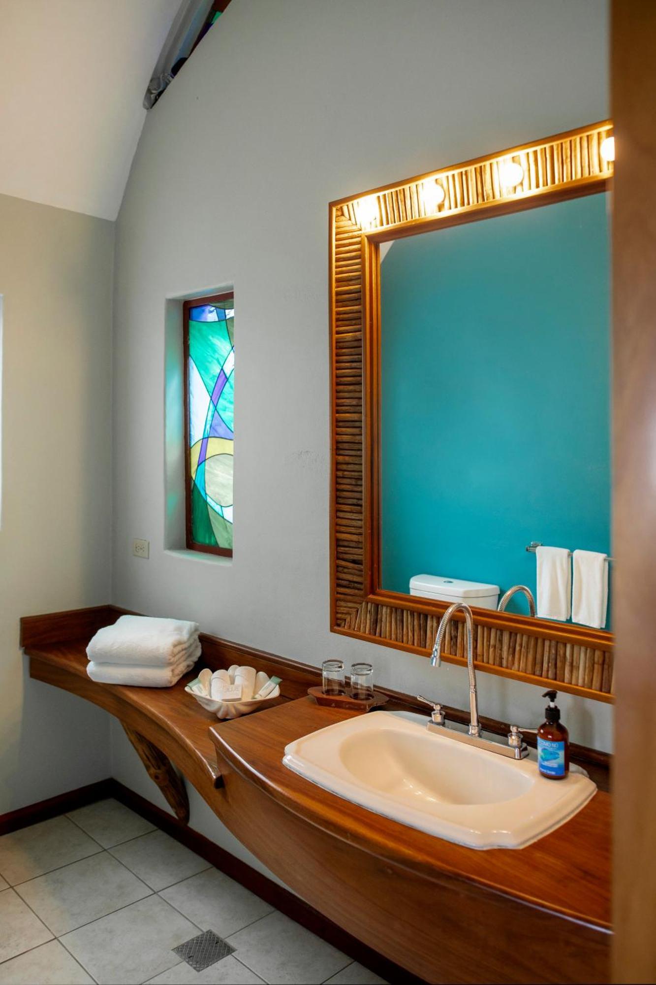 Honeymoon Room Balcony Jacuzzi Sea View