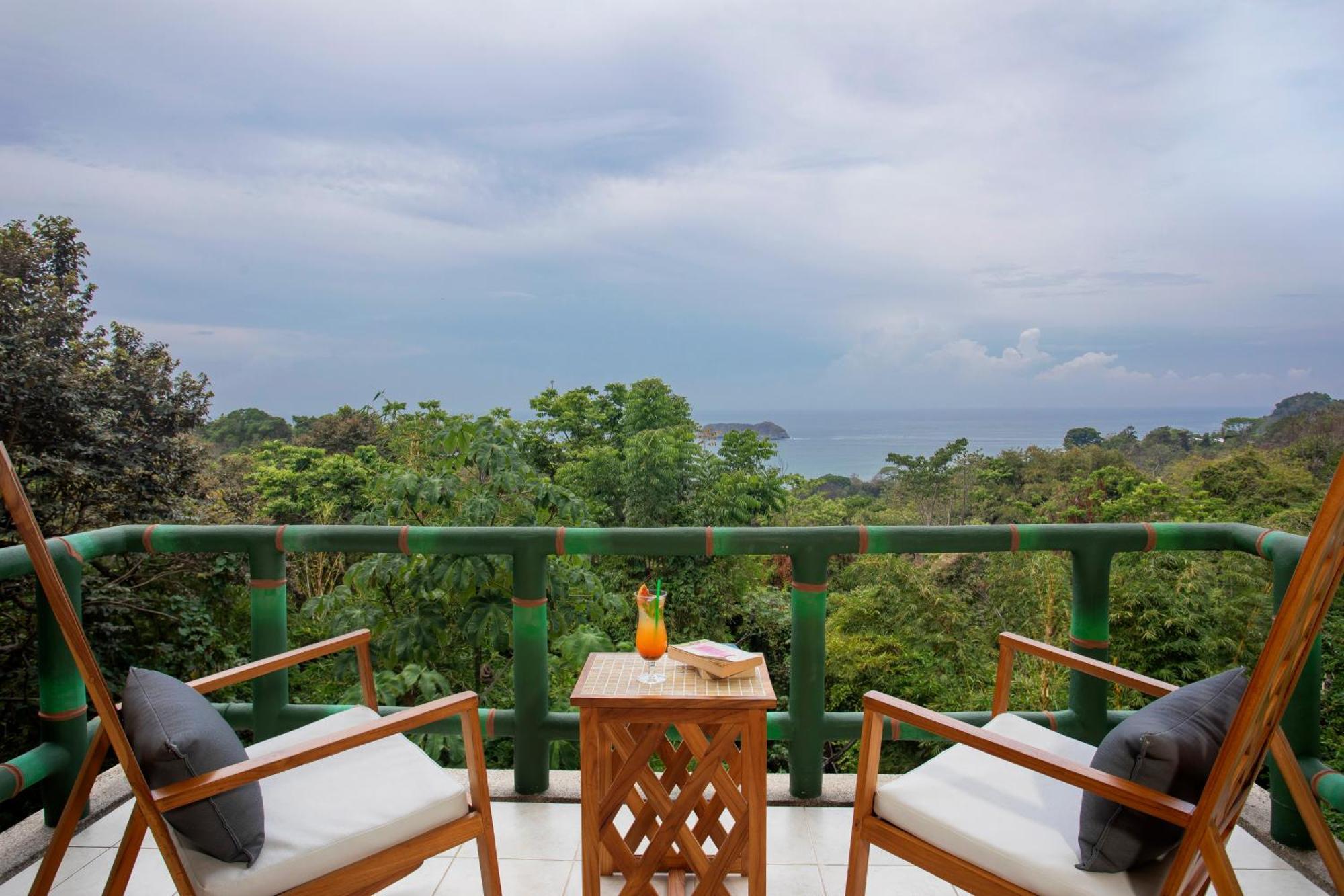 Honeymoon Room Balcony Jacuzzi Sea View