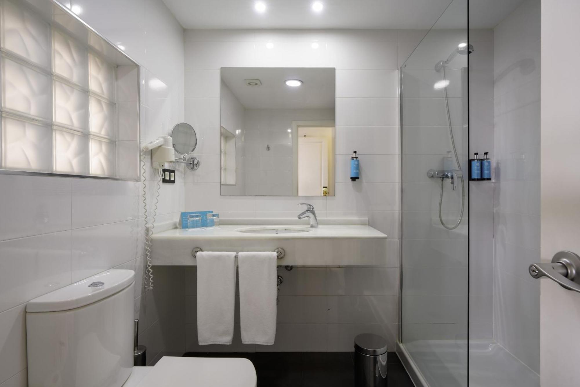 Double Sea View High Floor