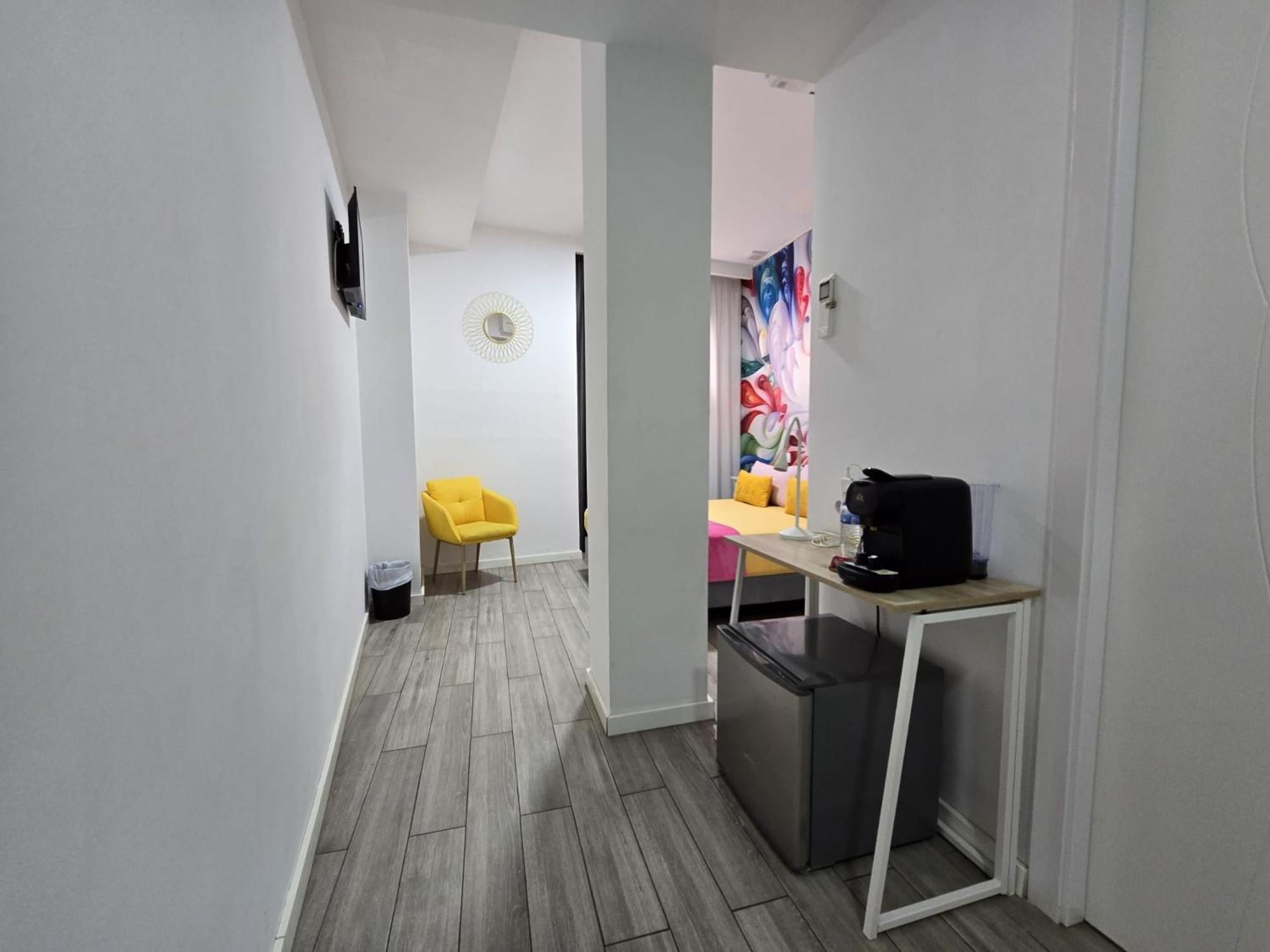 Deluxe Queen Room