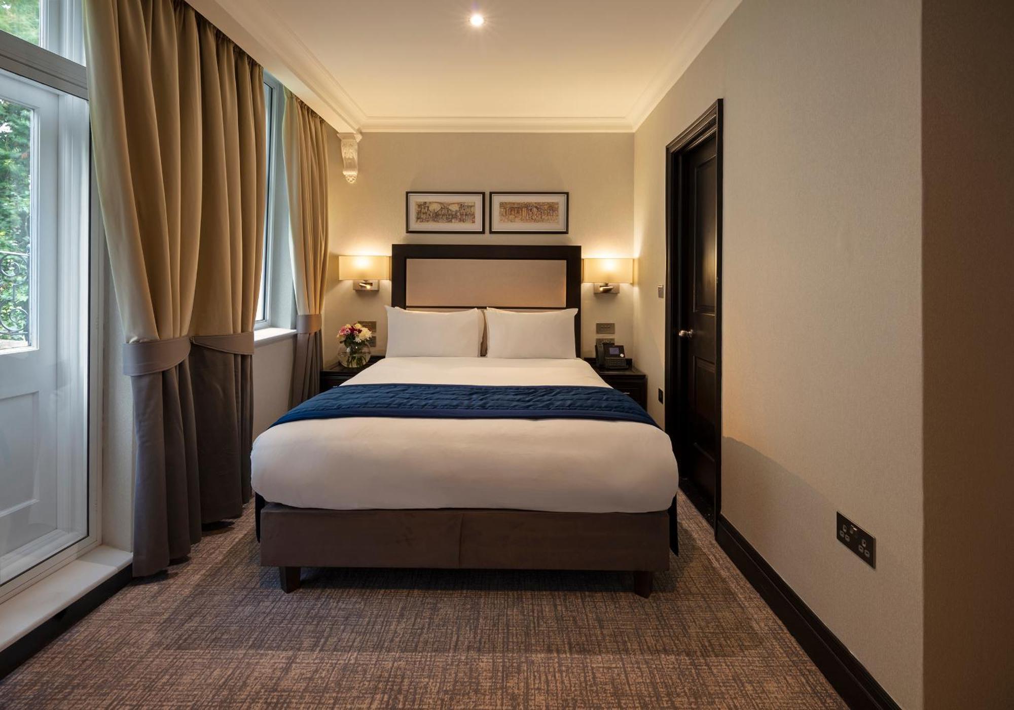 Superior Queen Room