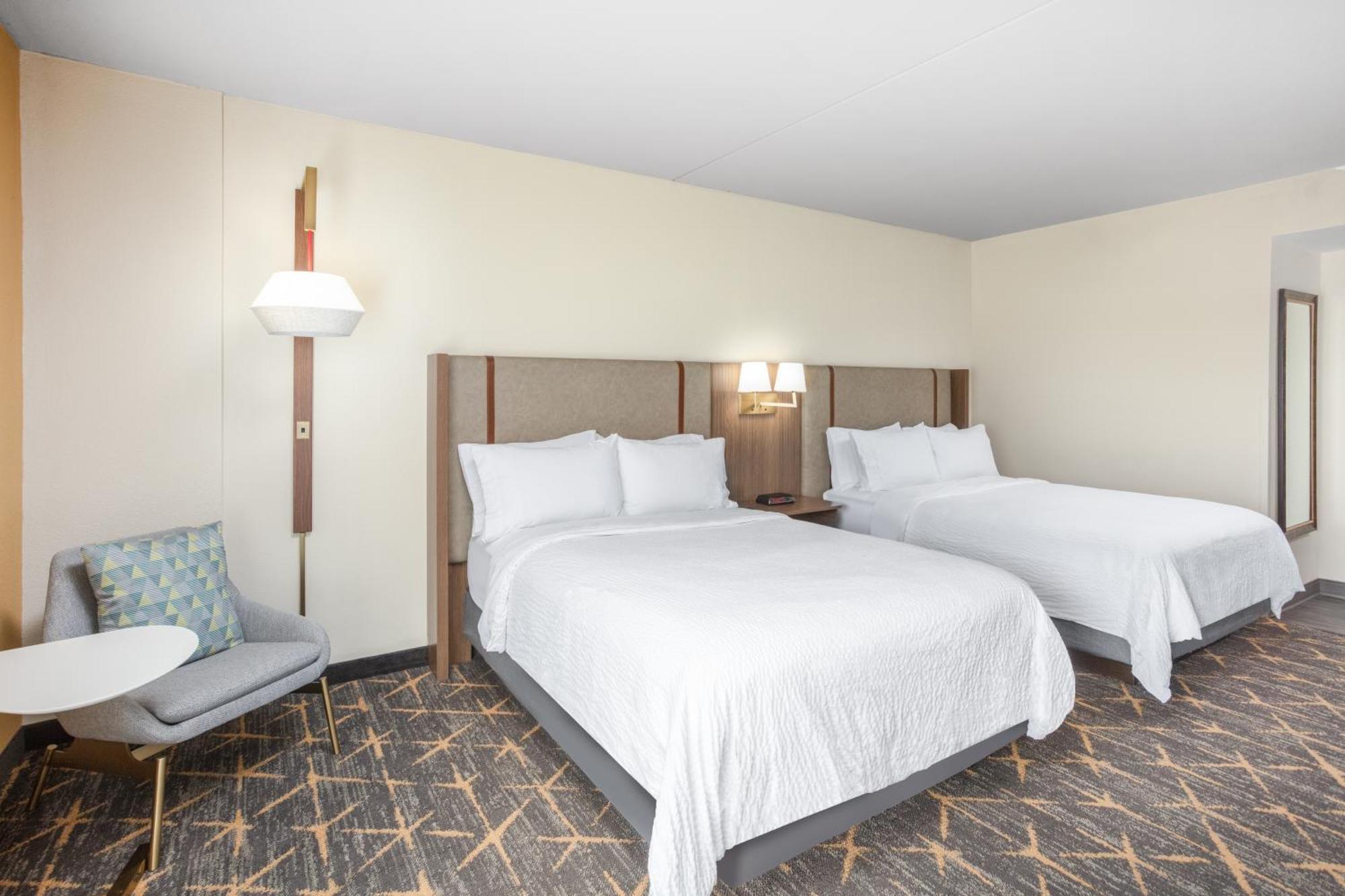 Standard Room with Two Queen Beds