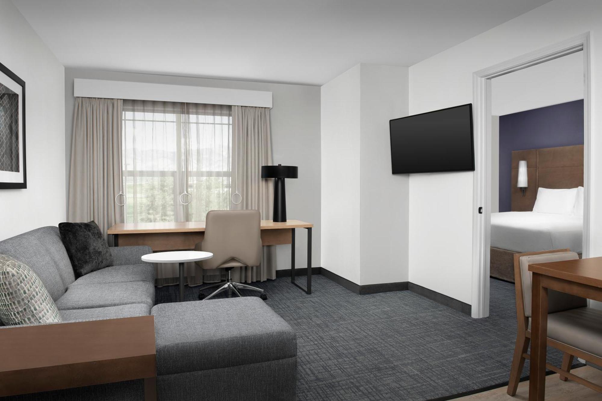 King Suite with Sofa Bed,1610227664:JPEG