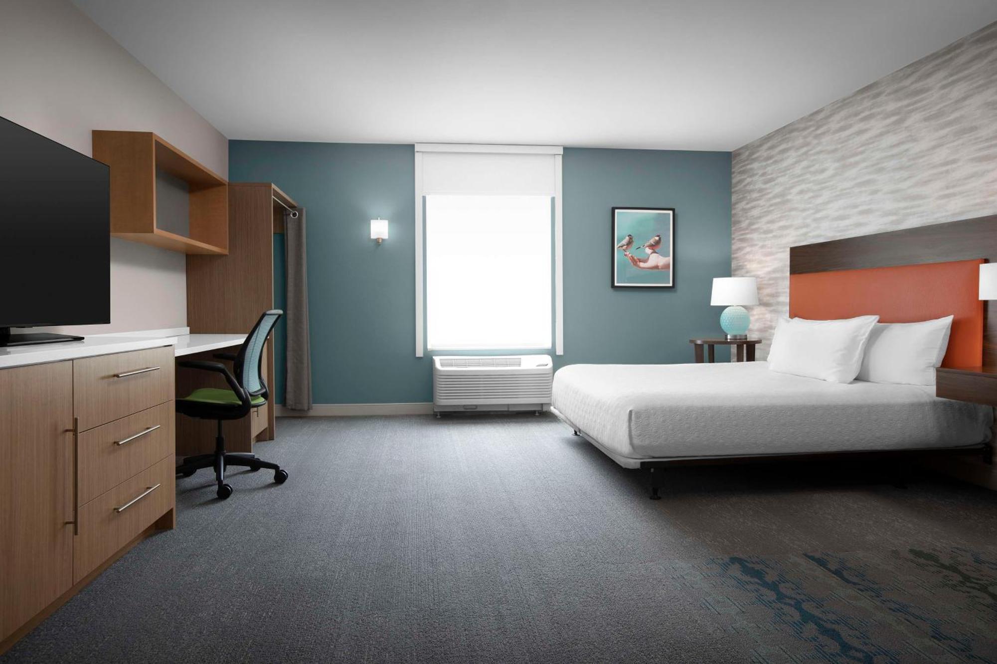 King Studio Suite Mobility Access or Non-Smoking