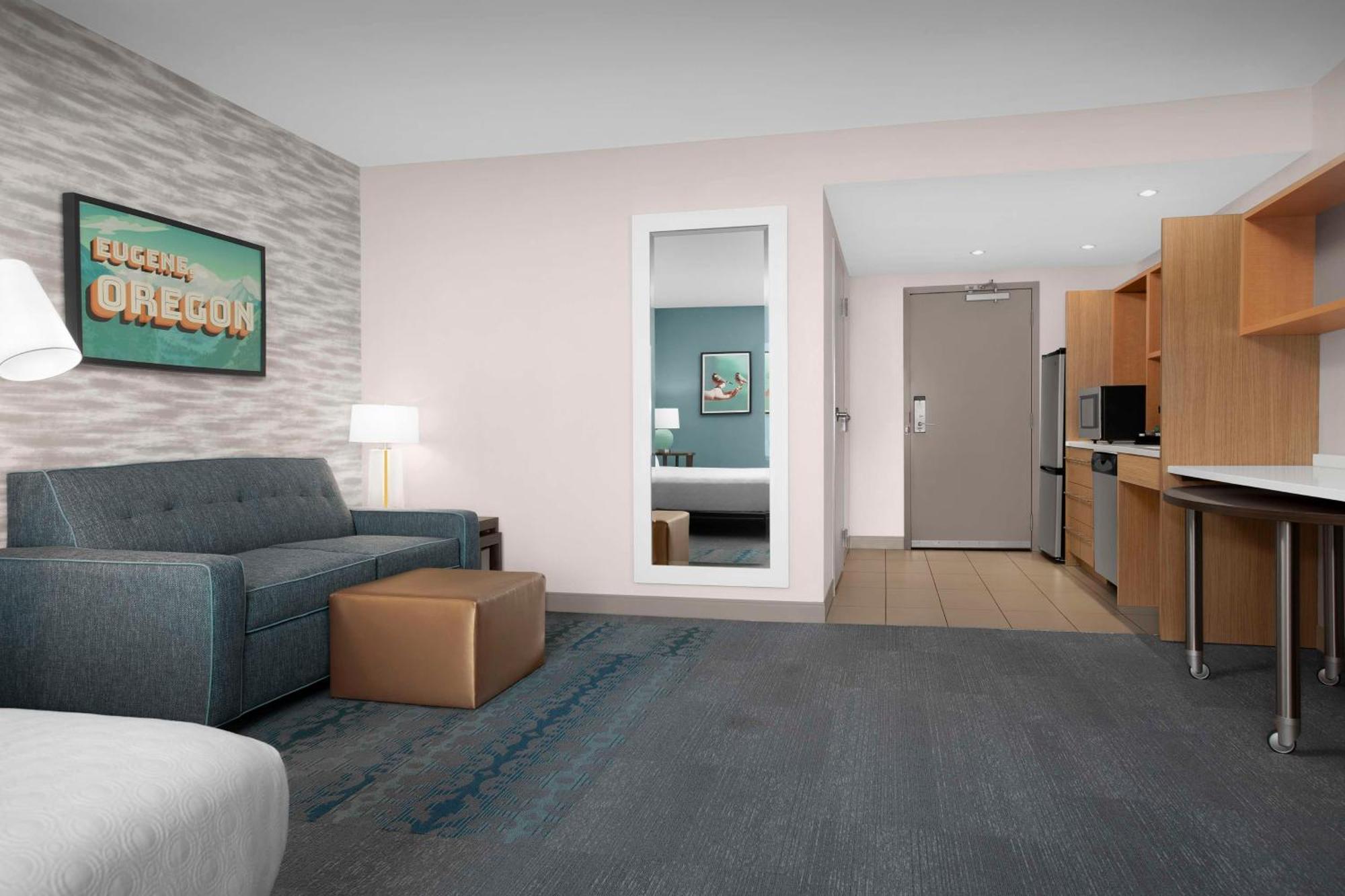 King Studio Suite Mobility Access or Non-Smoking